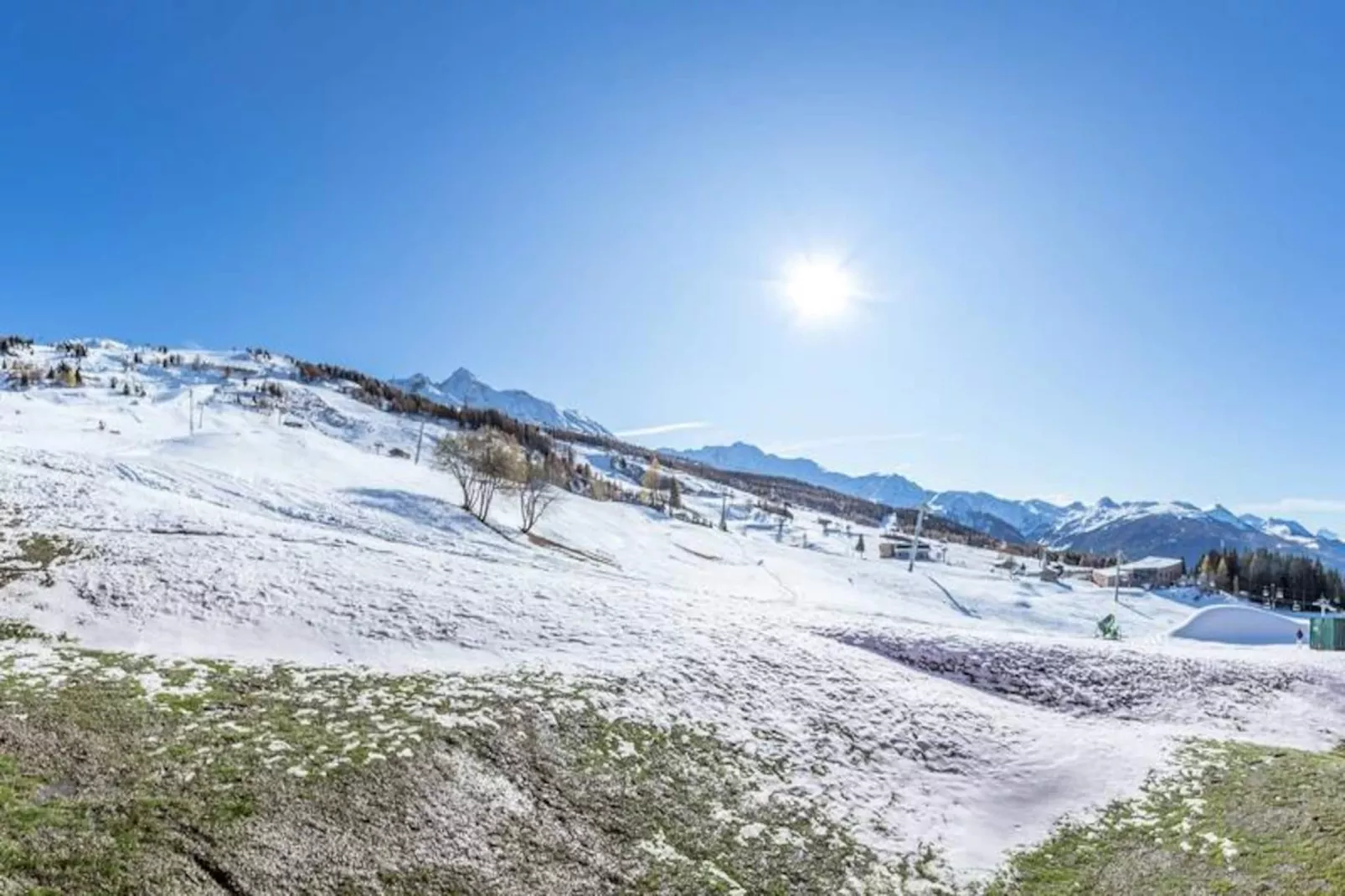 Résidence Les Monarques-Niet-getagd