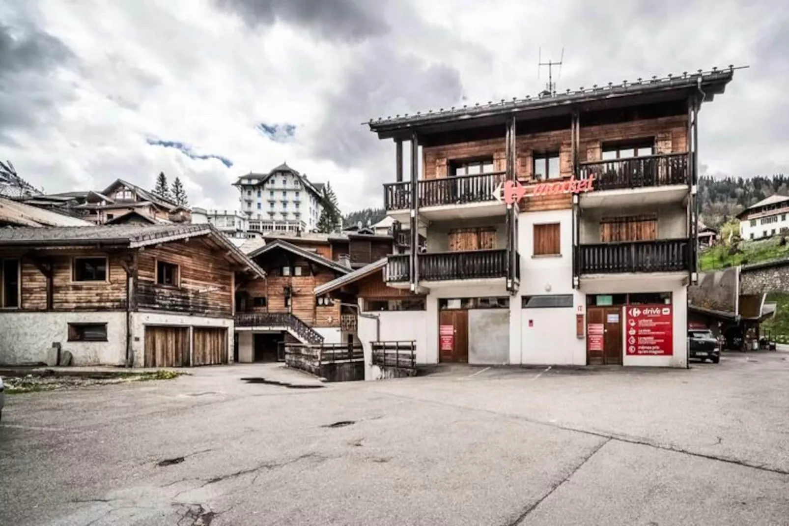 Résidence Janin-Niet-getagd