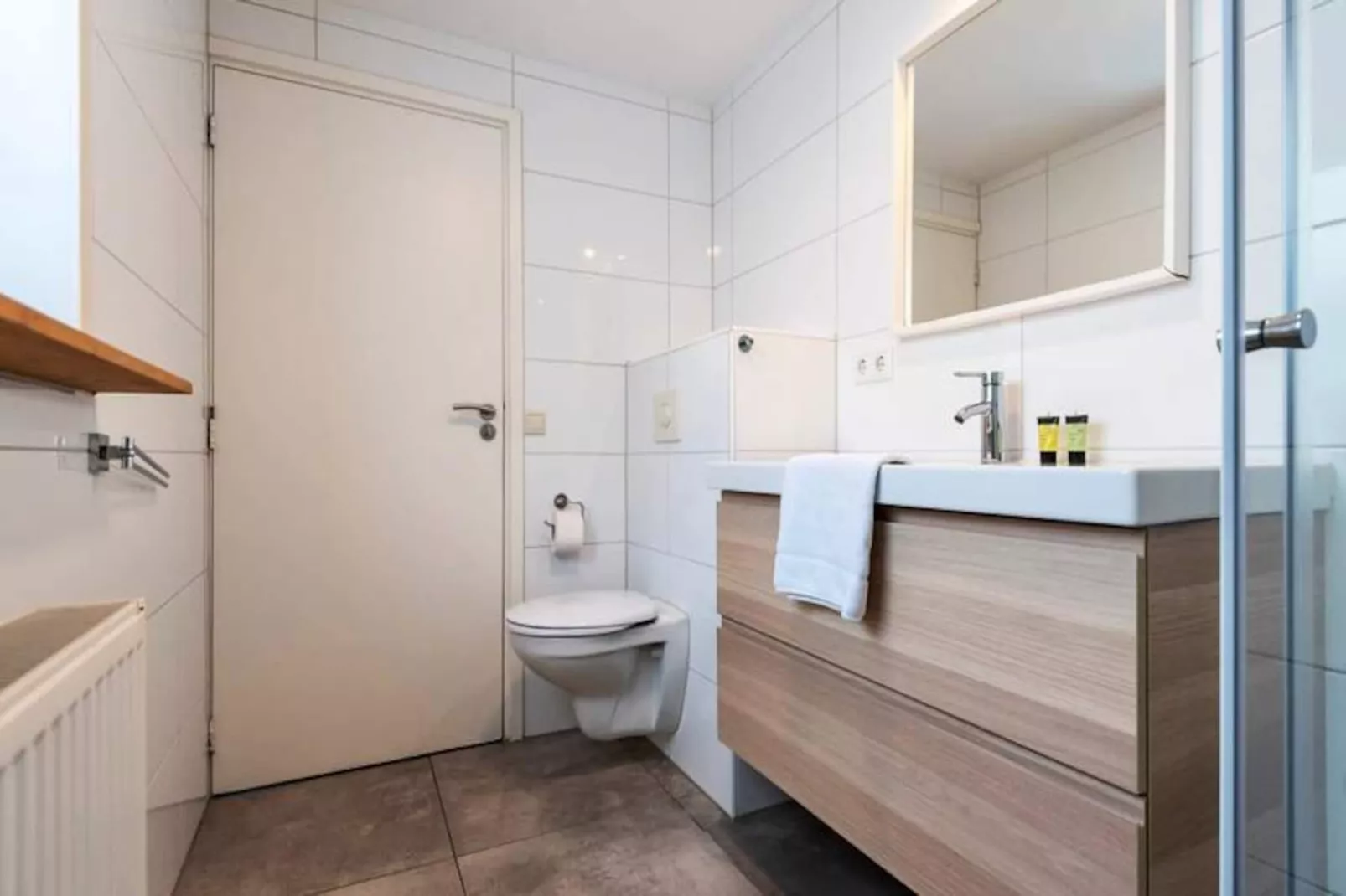 Agr&eacute;able Maison Familiale (parking Gratuit)-Niet-getagd