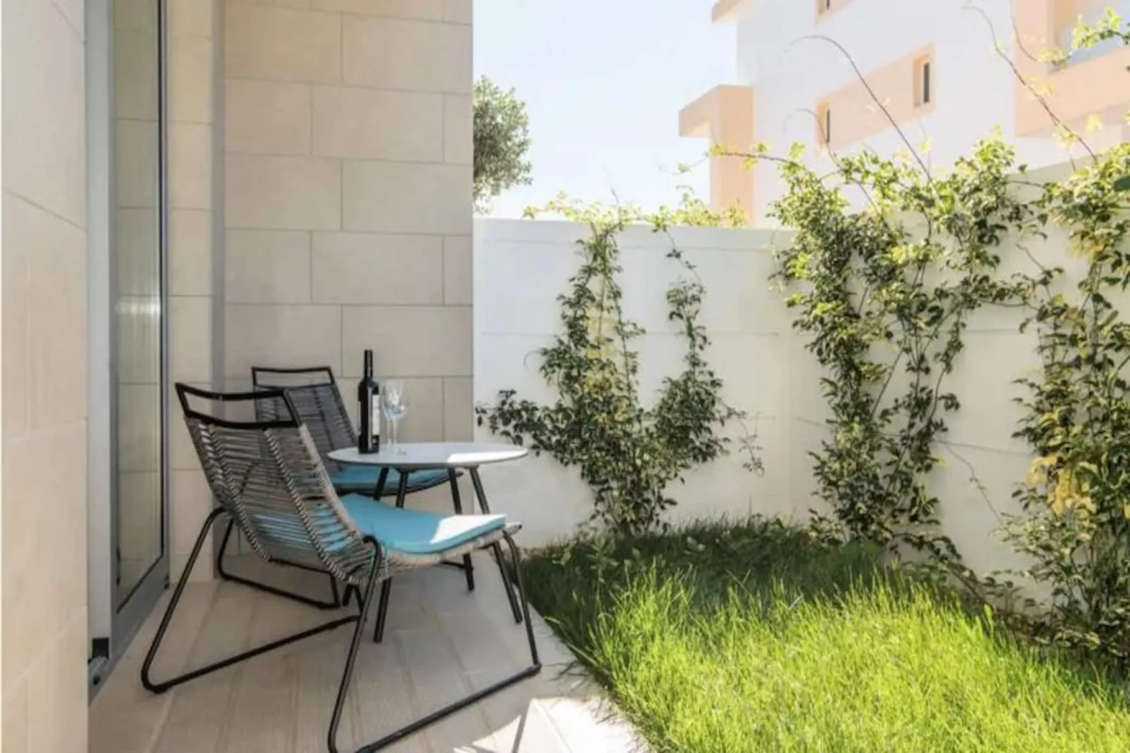 Zentuni Ocean Front-Niet-getagd