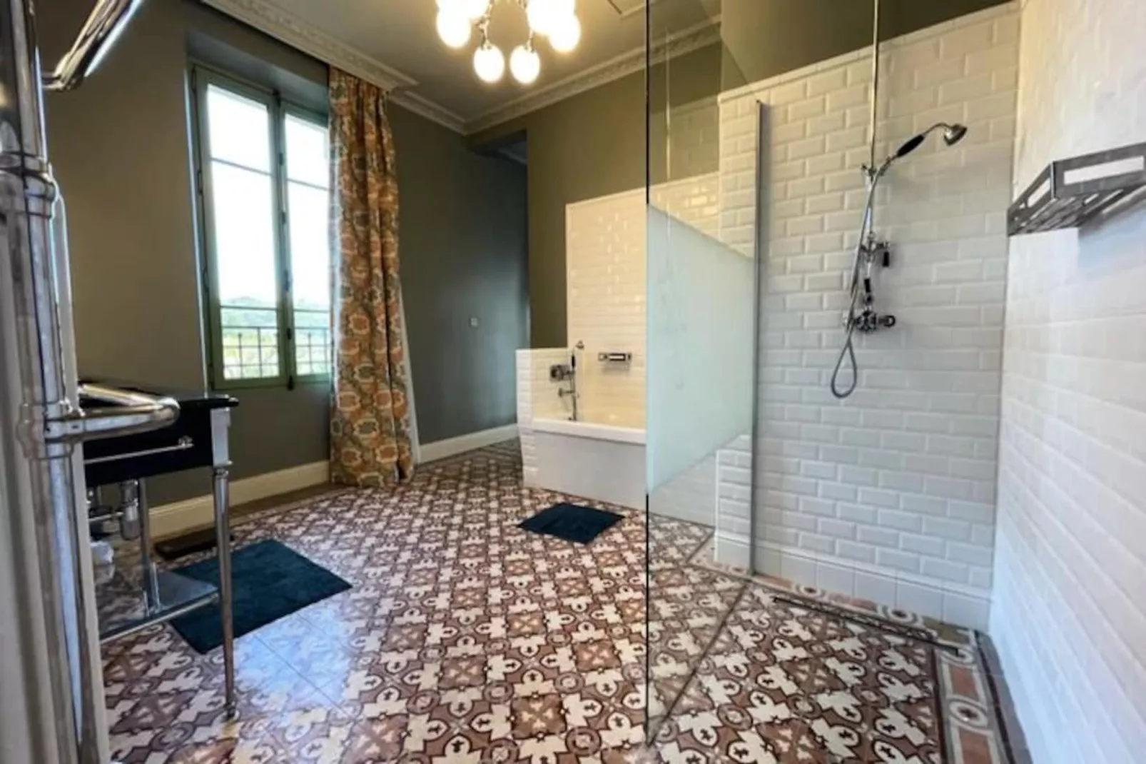 Magnifique Maison Bourgeoise R&eacute;nov&eacute;e Avec &eacute;l&eacute;gance Et Style Art D&eacute;co-Niet-getagd