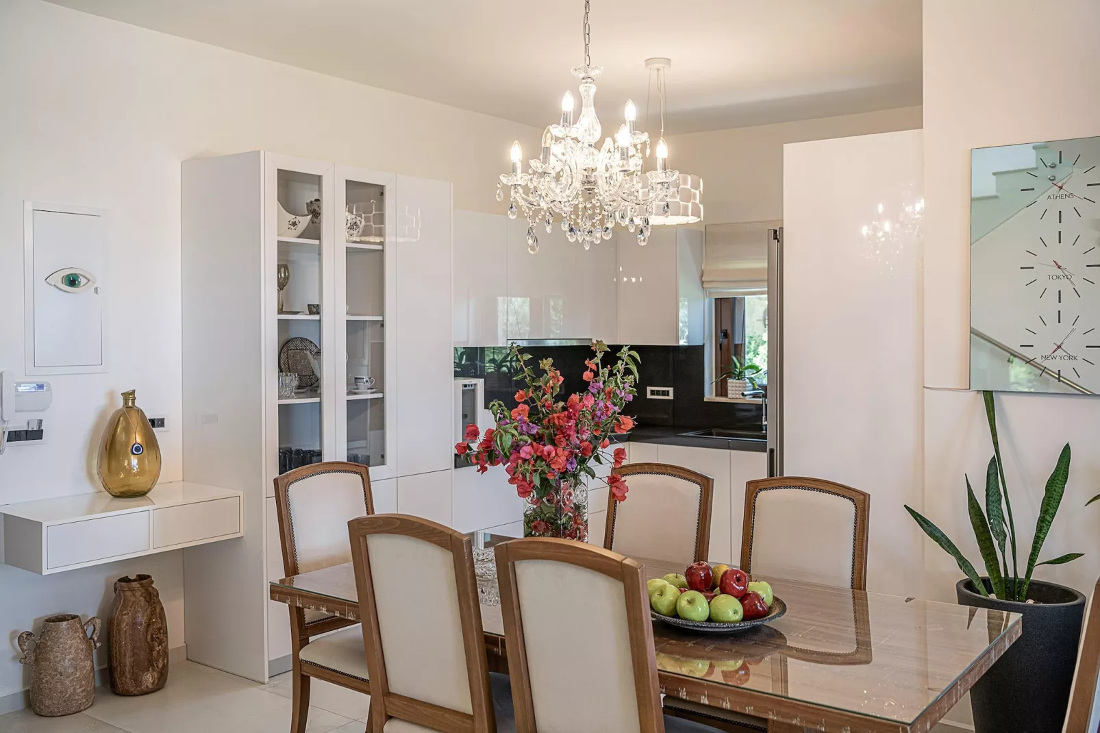 Villa Aloni 5prs-Eetkamer