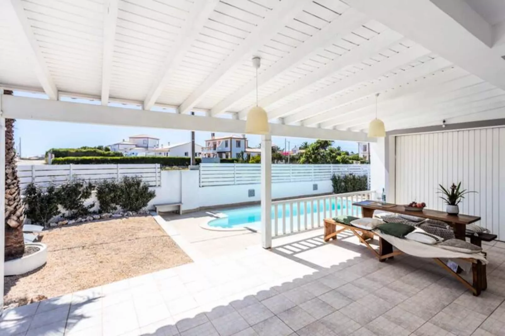 Olive House-Niet-getagd