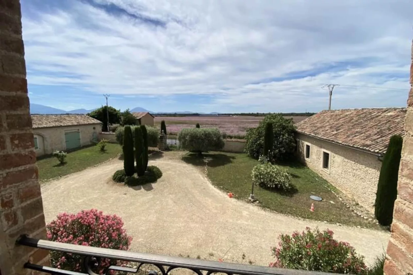 04b7 : Beau T3 Au Coeur Des Lavandes - Piscine-Niet-getagd