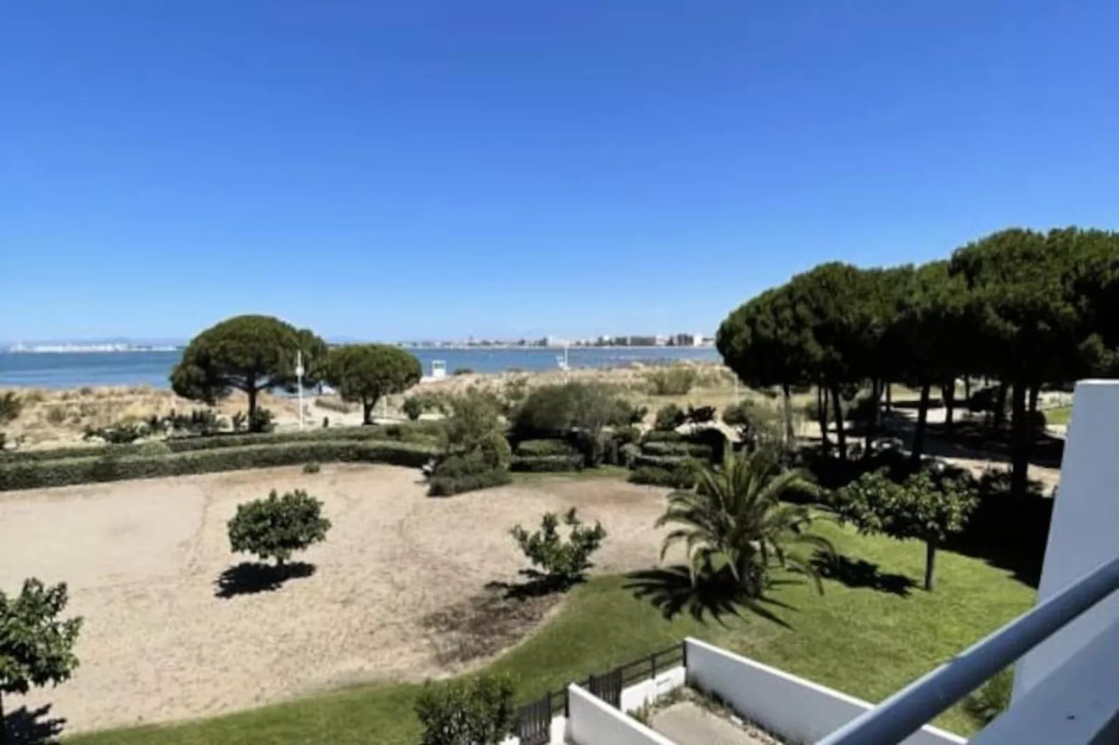 Résidence Le Flamant Appartement 2 Chambres Dernier &eacute;tage Vue Mer-Niet-getagd