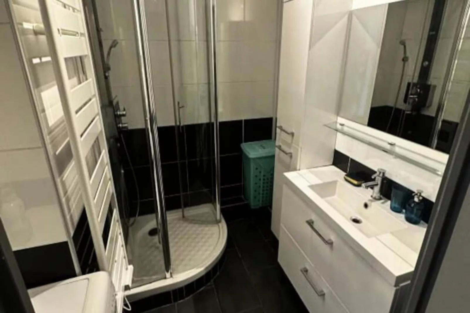 Beau T2 Bis Traversant Idéalement Situé-Niet-getagd