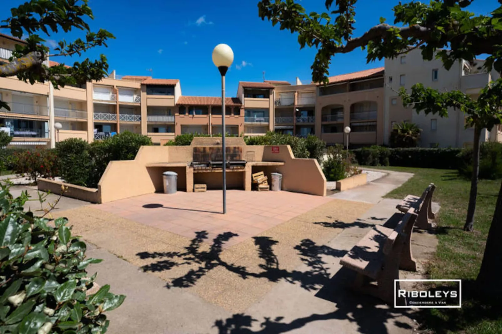 Vias-plage - Appartement Climatis&eacute; Avec Piscine Face &agrave; La Mer-Niet-getagd