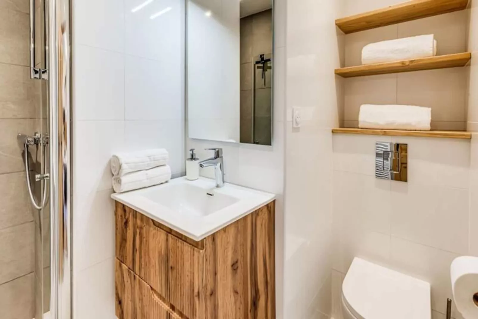 Résidence La Tour Du Merle-Niet-getagd