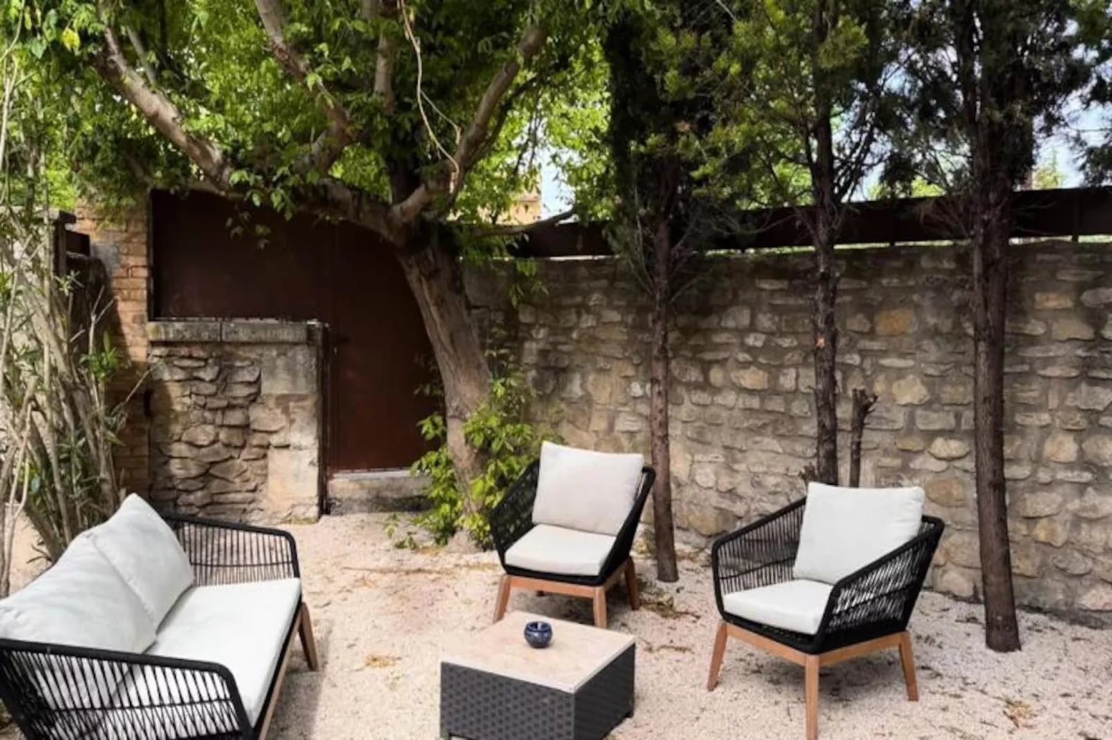 Elivi : Maison De Ville Avec Jardin &agrave; Deux Pas Du Centre Historique-Niet-getagd