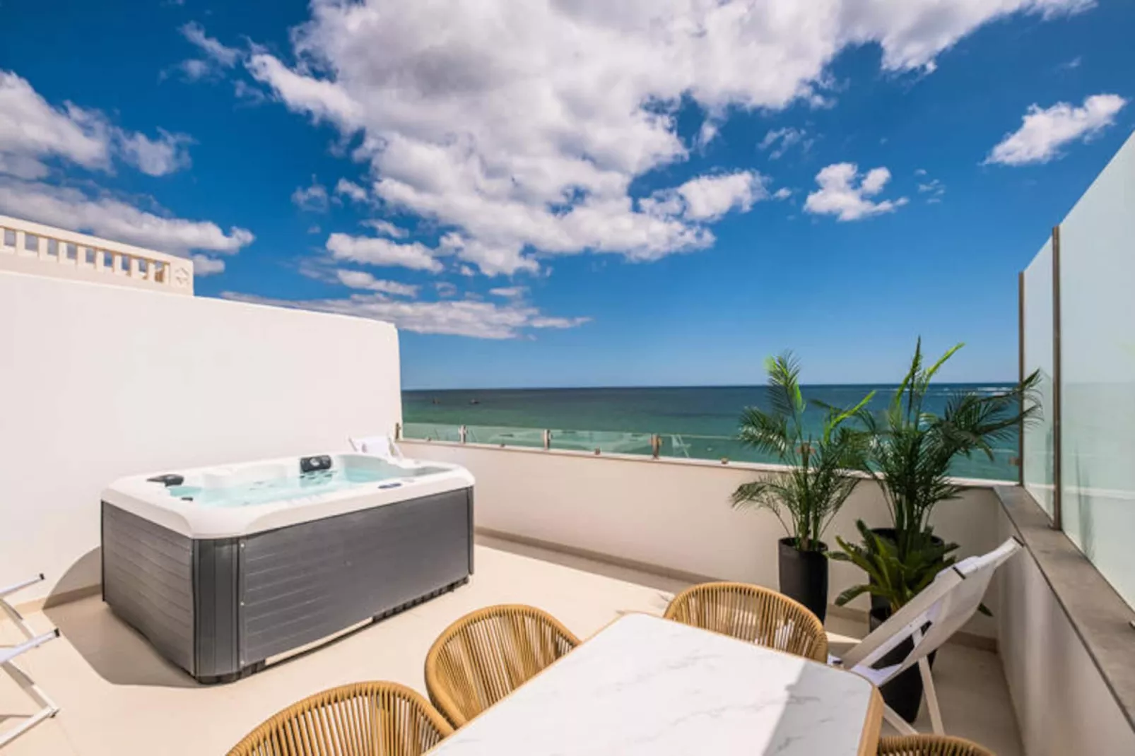 Appartements à Armaçao de Pera-Niet-getagd