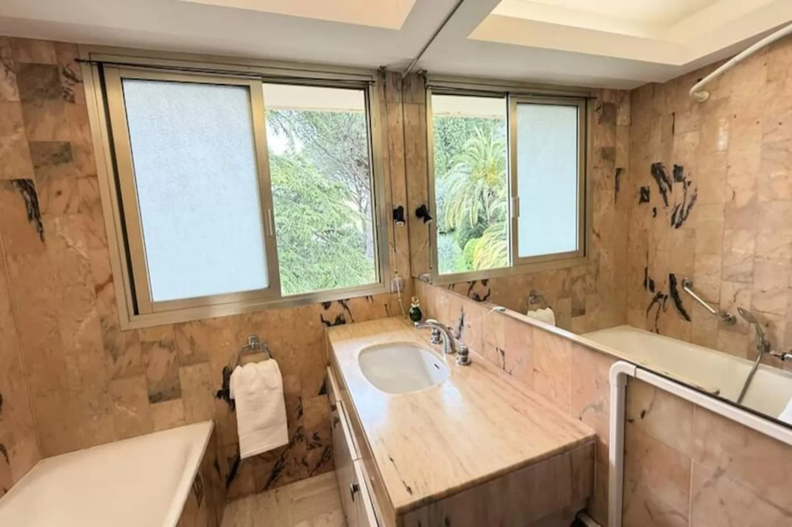 Bel Appartement 4 Chambres Vue Mer - Clim - Piscine - Tennis - Parc-Niet-getagd