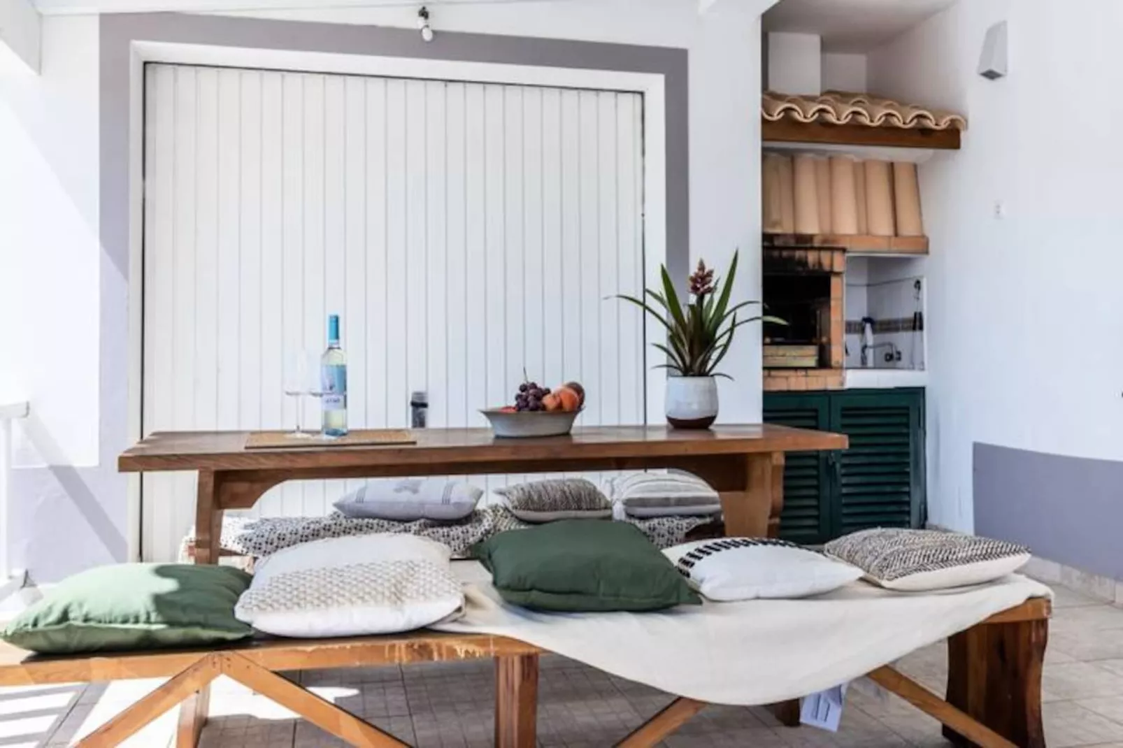 Olive House-Niet-getagd