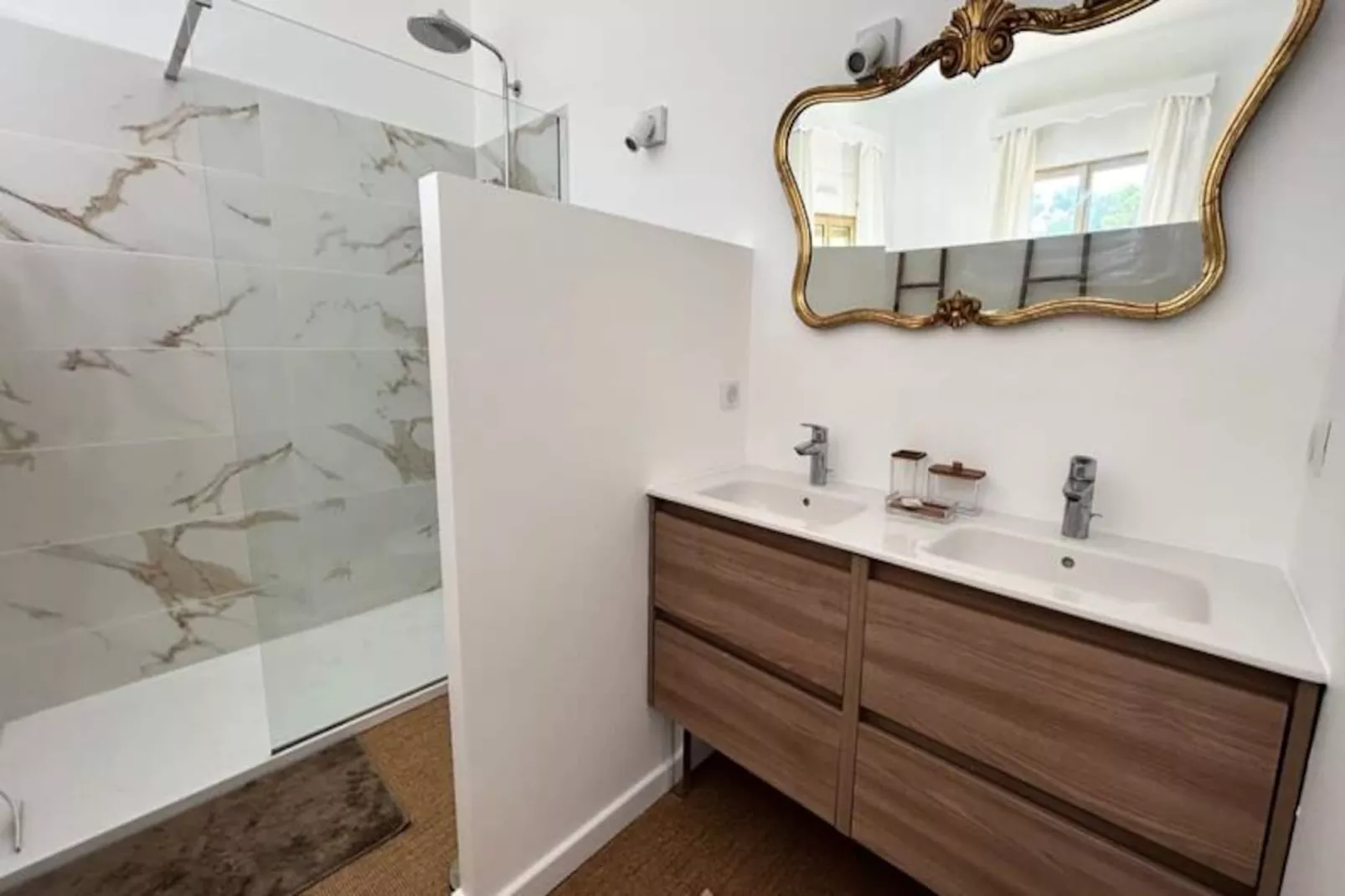 Villa Secret Du Jardin Face &agrave; La Mer-Niet-getagd