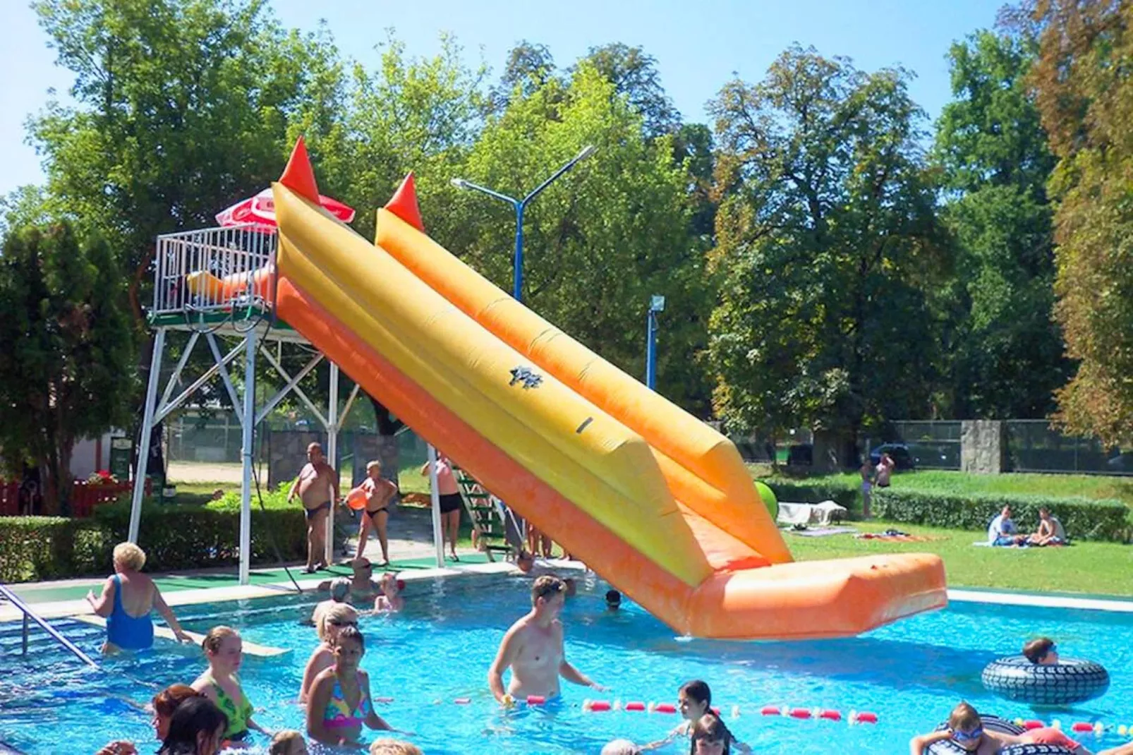 Ferienhaus Donauknie-Gebieden zomer 5km