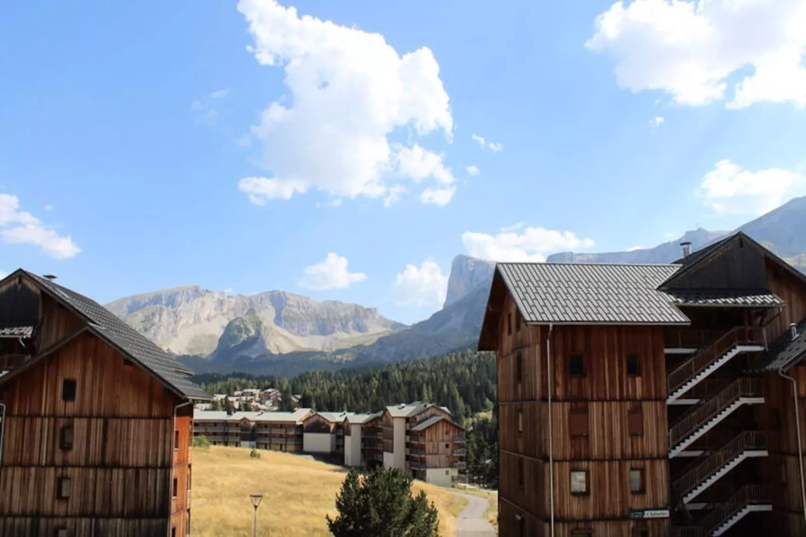 Les Chalets De Superd Heliantheme-Niet-getagd