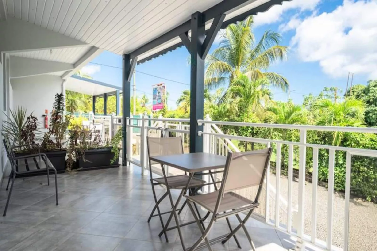 Villa Angerville-Niet-getagd