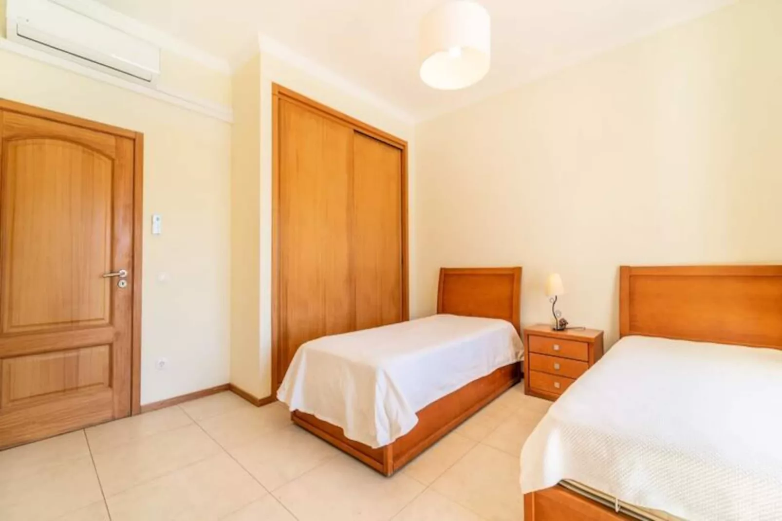 Maison à Guia-Niet-getagd