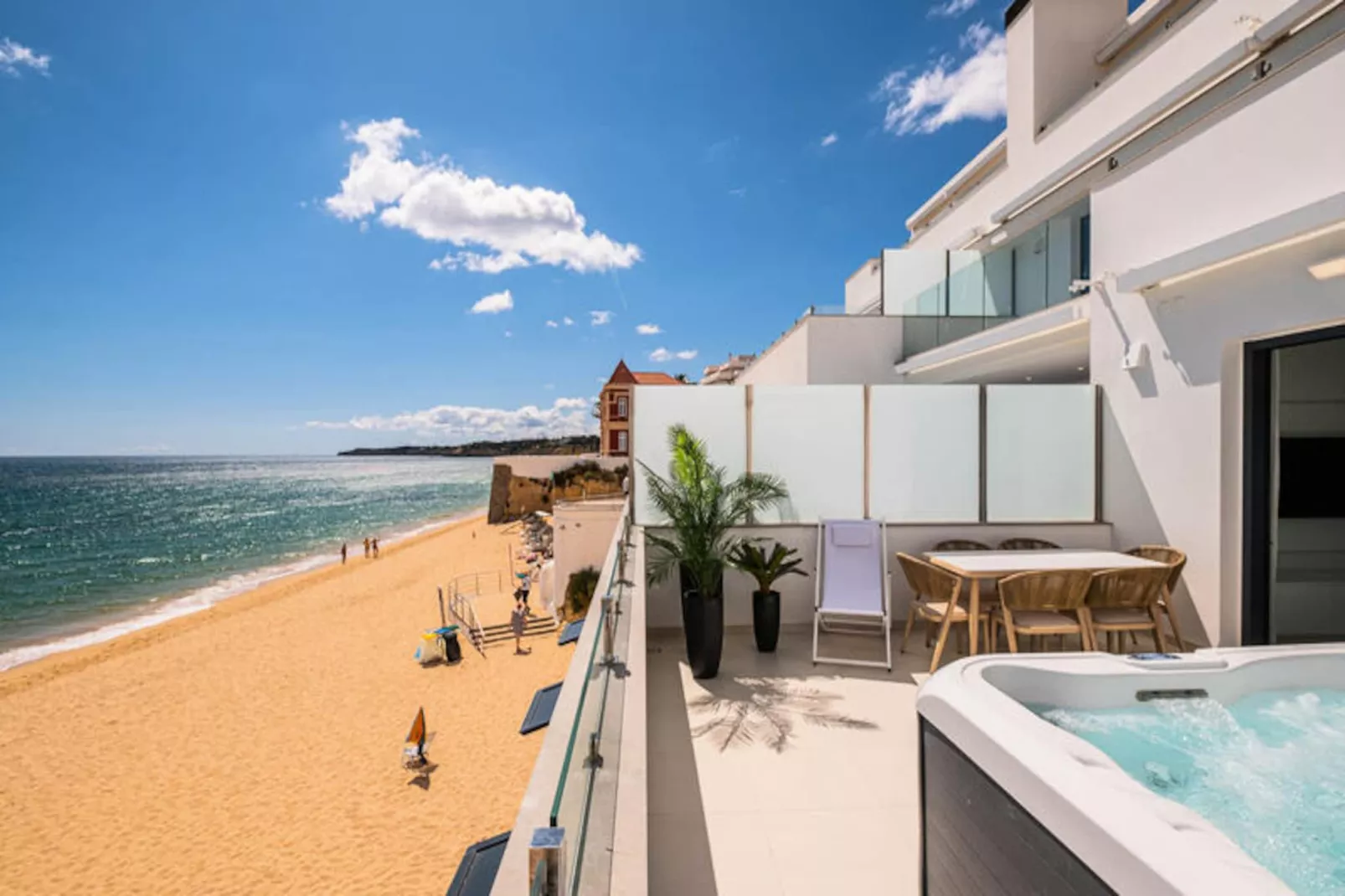 Appartements à Armaçao de Pera-Niet-getagd