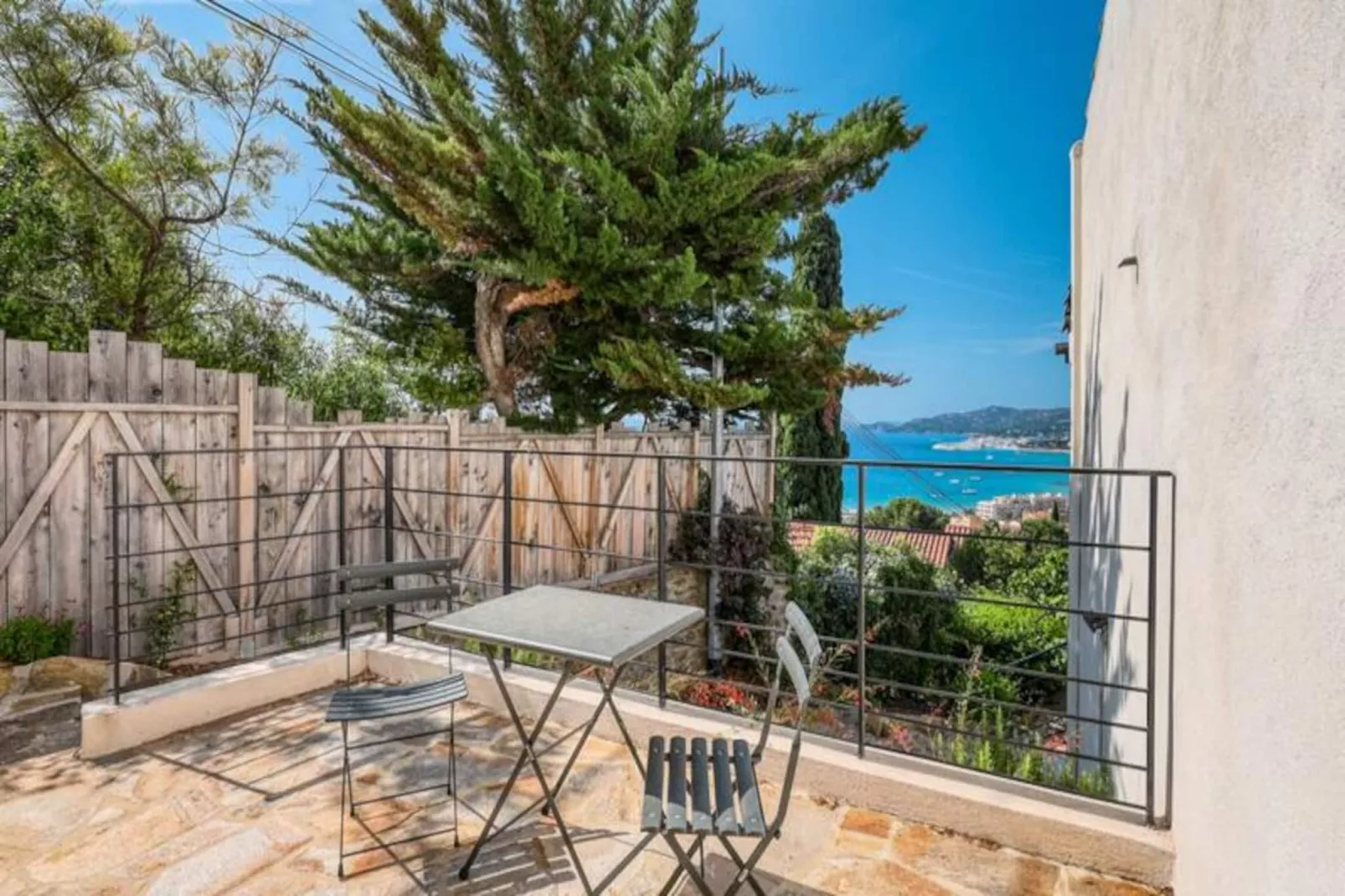 Résidence Villa Figuière - Vue Mer Et Piscine - Tout Confort-Niet-getagd