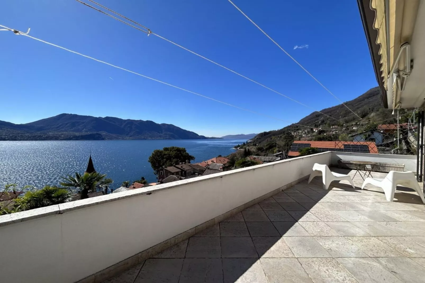 Villa Gonte Sei-Terrasbalkon