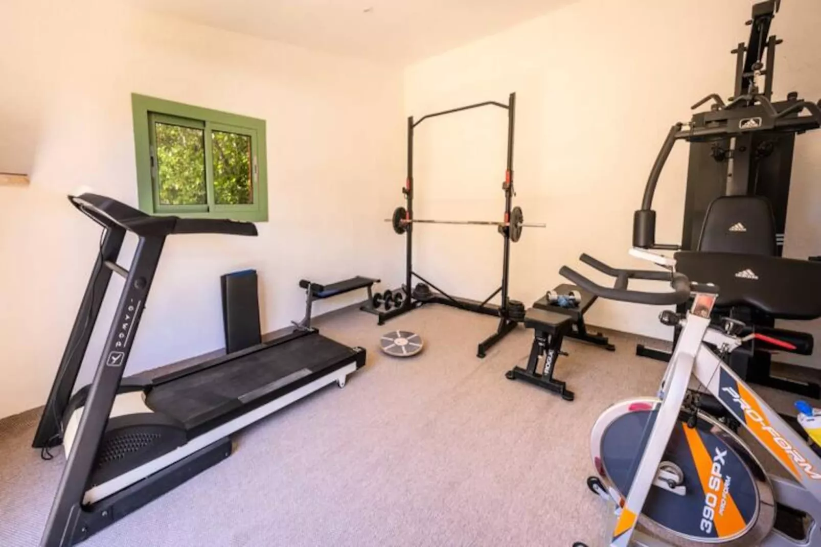 06bv : Cottage Au Calme Avec Piscine-Niet-getagd