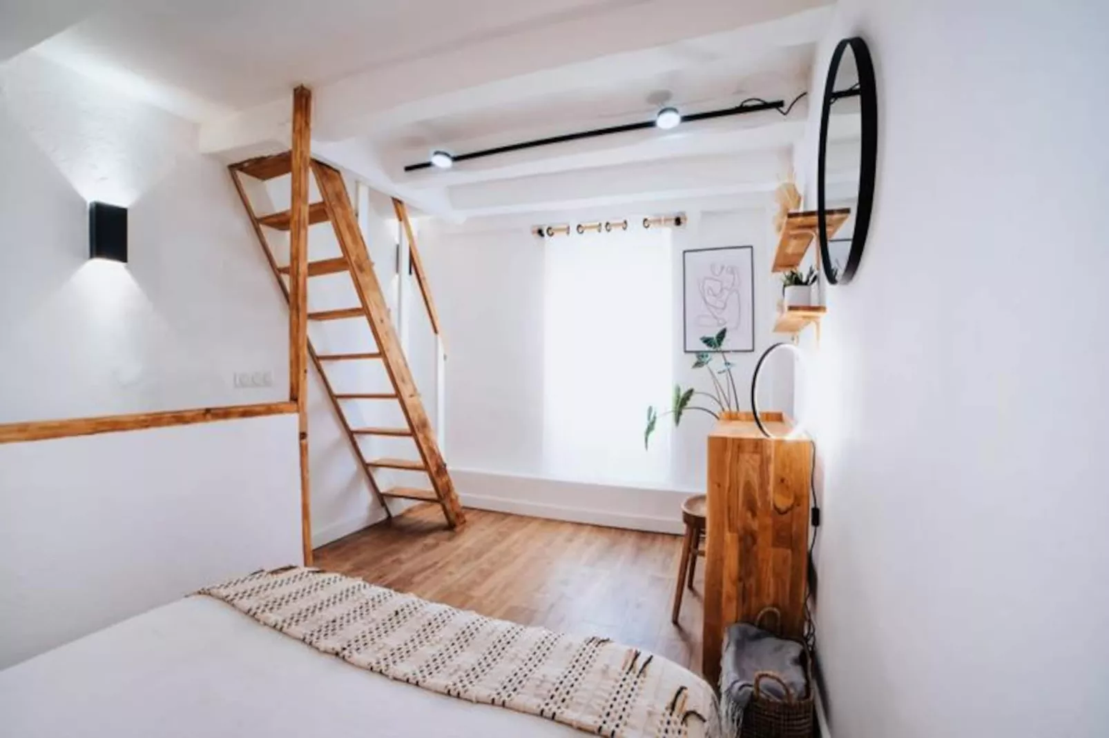 Résidence Charmante Maisonnette Entièrement Rénovée Dans La Vieille Ville D'antibes-Niet-getagd