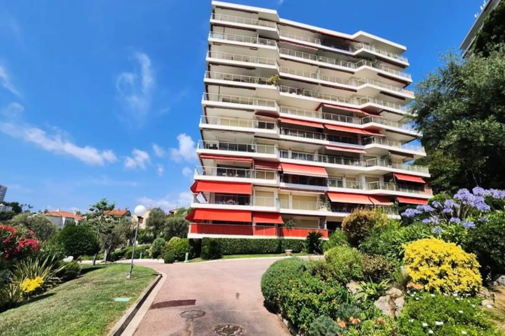 Résidence Le Valen&ccedil;ay : Magnifique 3 Pi&egrave;ces Avec Vue Mer D&eacute;gag&eacute;e-Niet-getagd