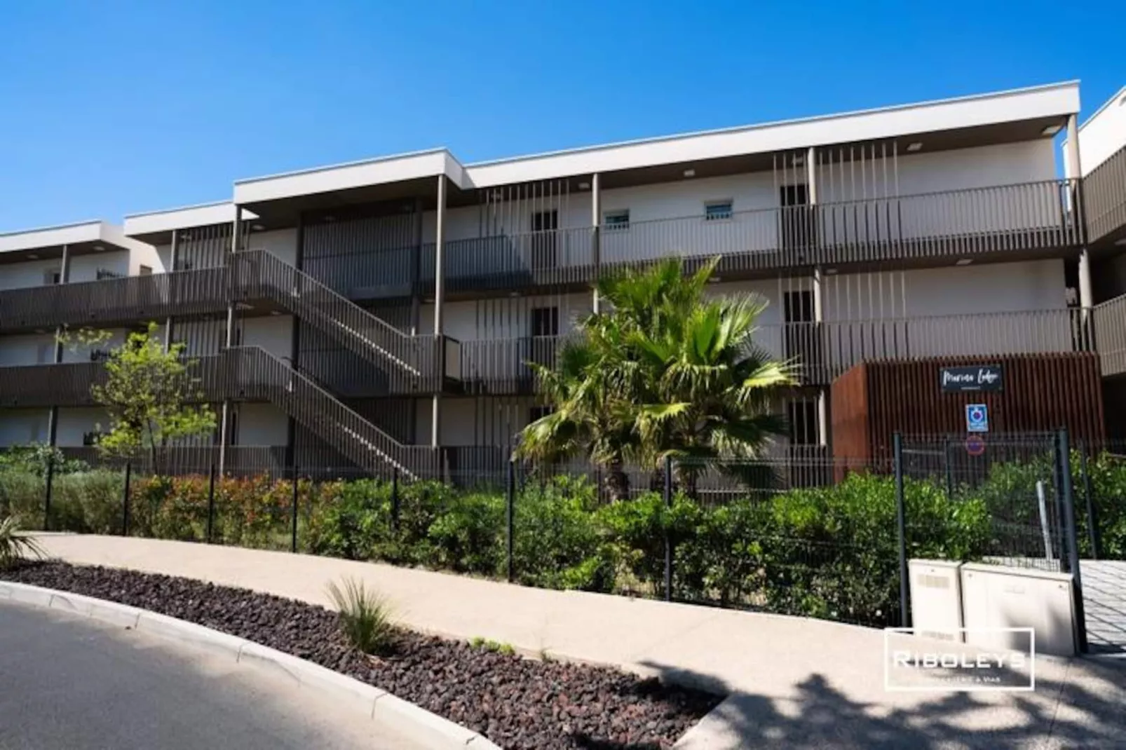 Marina Lodge - T2 Climatis&eacute; Avec Wifi Et Piscine-Niet-getagd