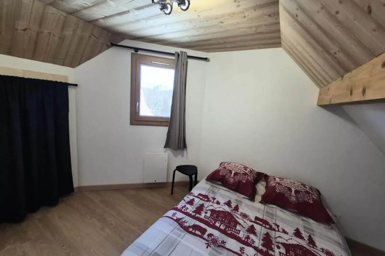 Chalet Nordique Pour 6 Personnes à La Féclaz - Piscine été-Niet-getagd