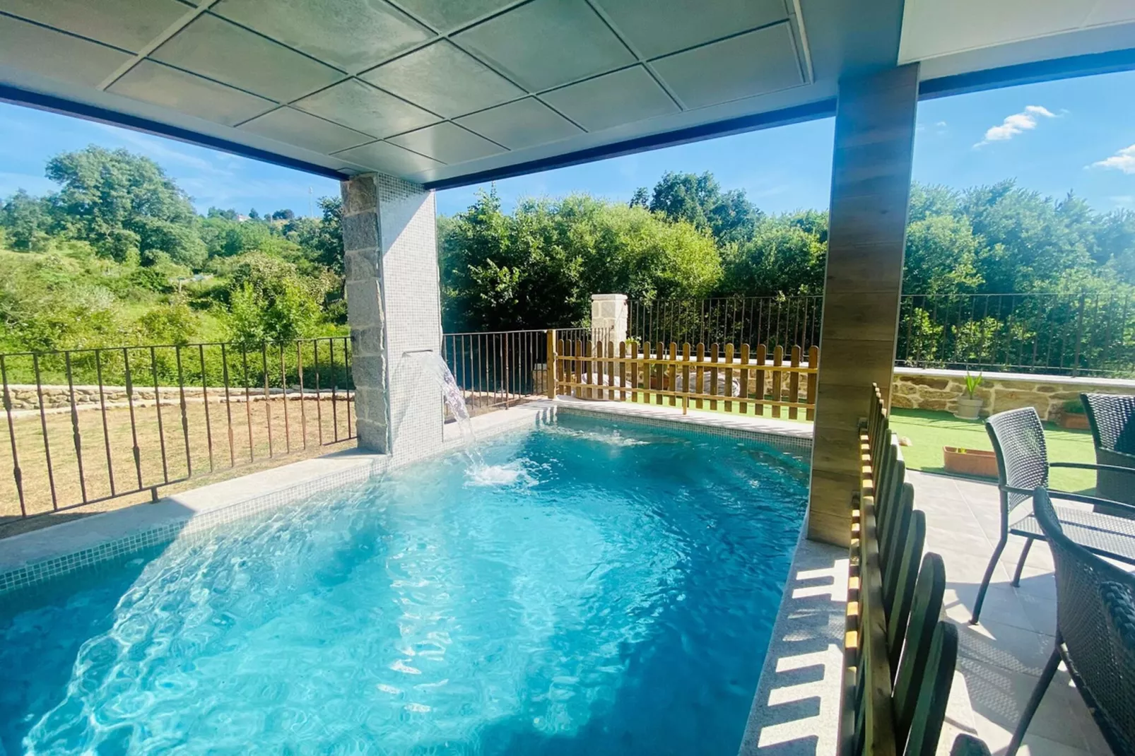Vakantiehuis in Robledondo met privé zwembad