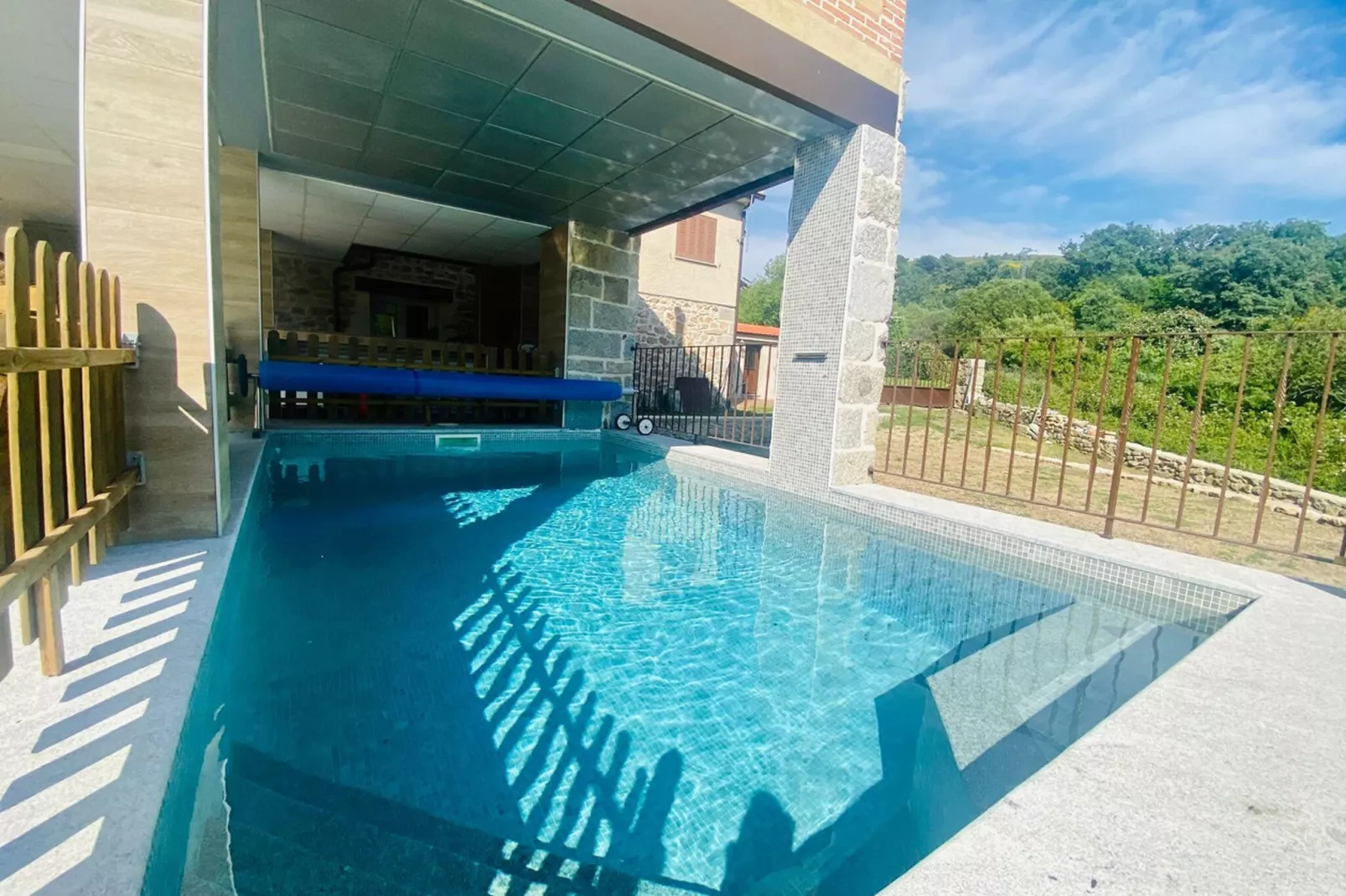 Vakantiehuis in Robledondo met privé zwembad-Zwembad