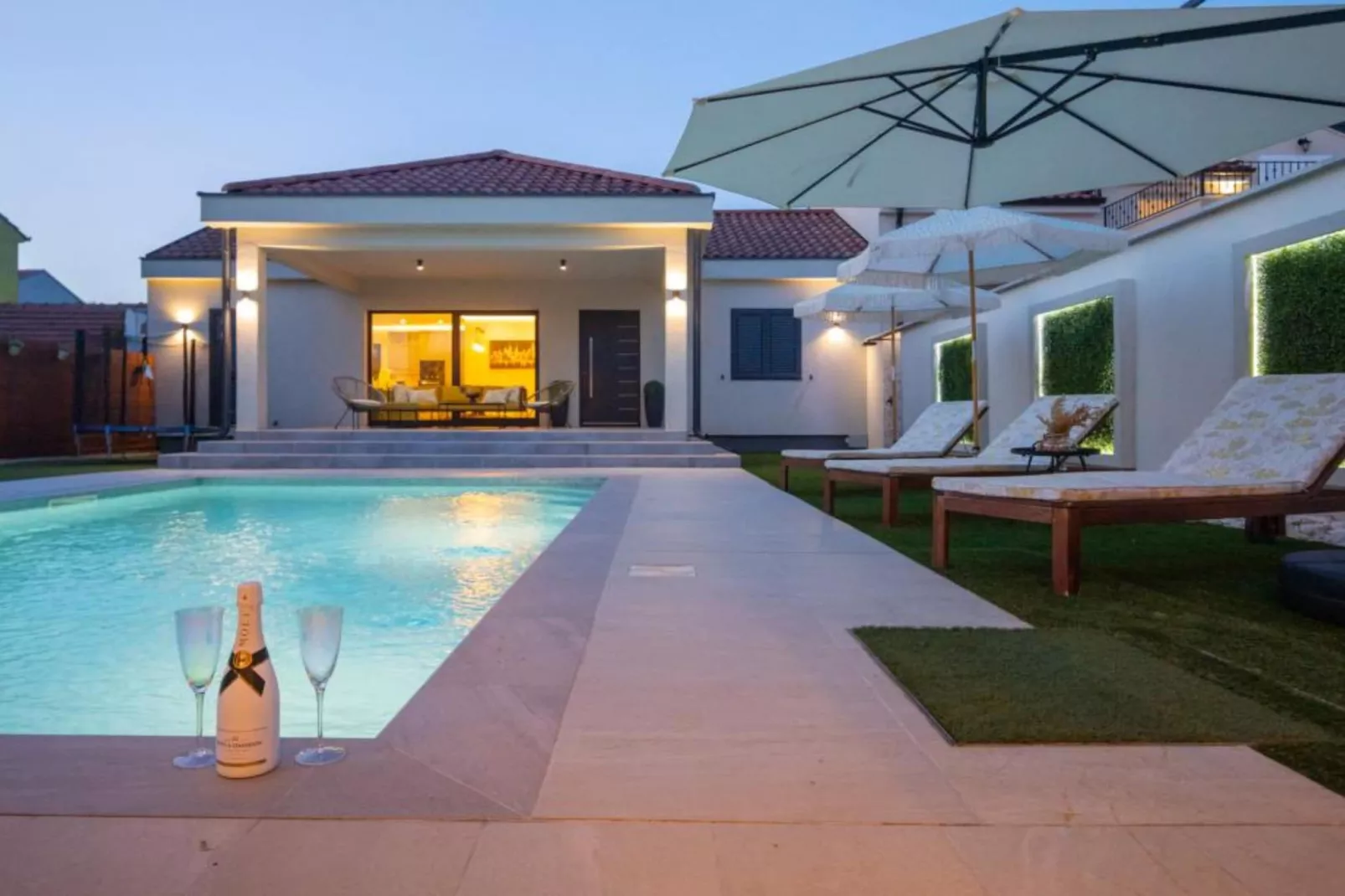 Lux Vintage House Bella Vita Biograd na Moru with Pool-Zwembad