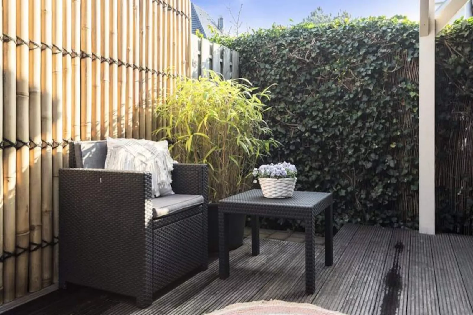 The Sea Lodge-Niet-getagd