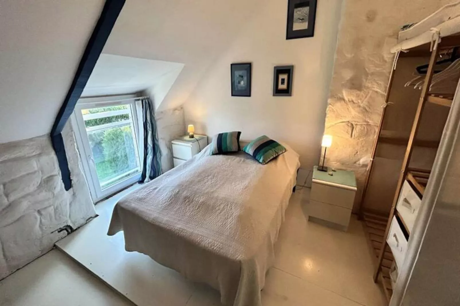 Résidence 1200-st Alban-Niet-getagd