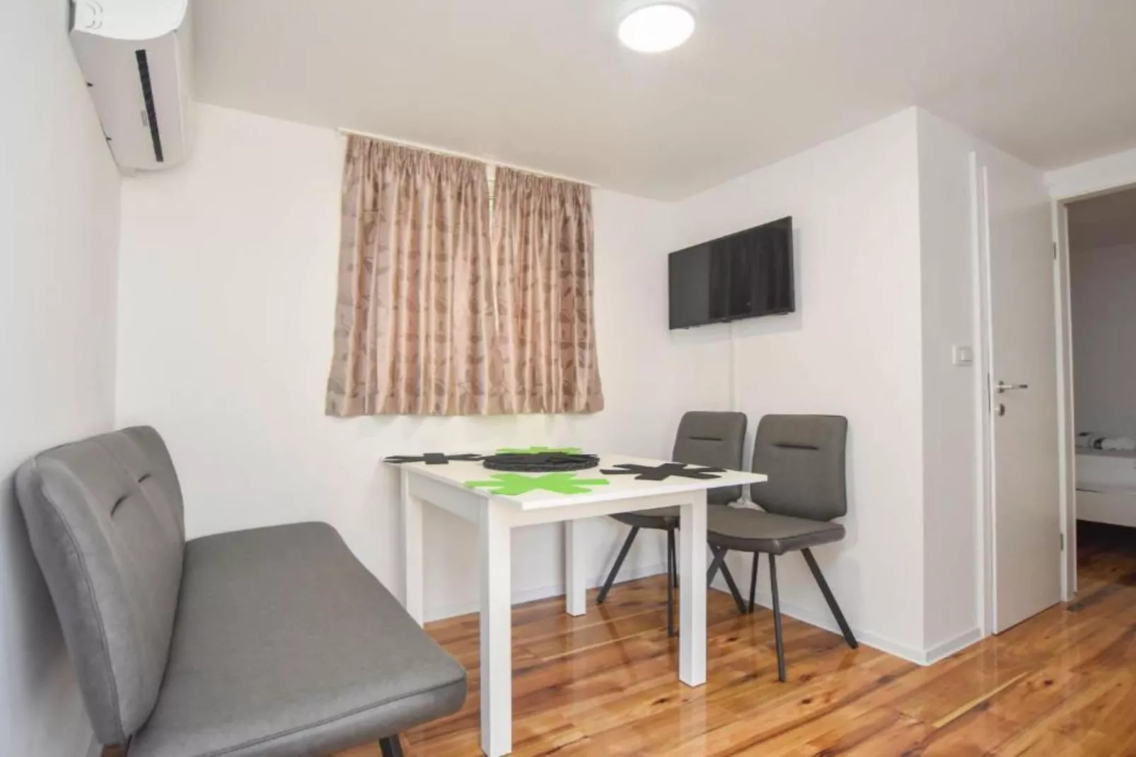 Mobile homes Bella vita 1-Buitenlucht