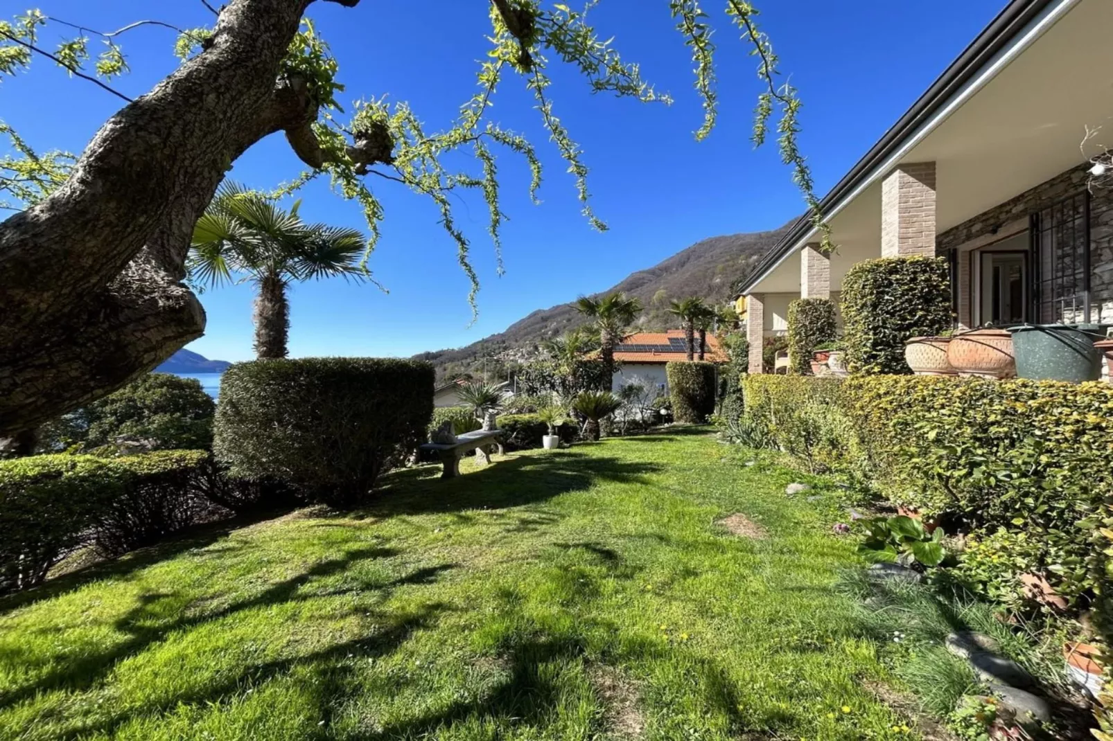 Villa Gonte Sei-Tuinen zomer