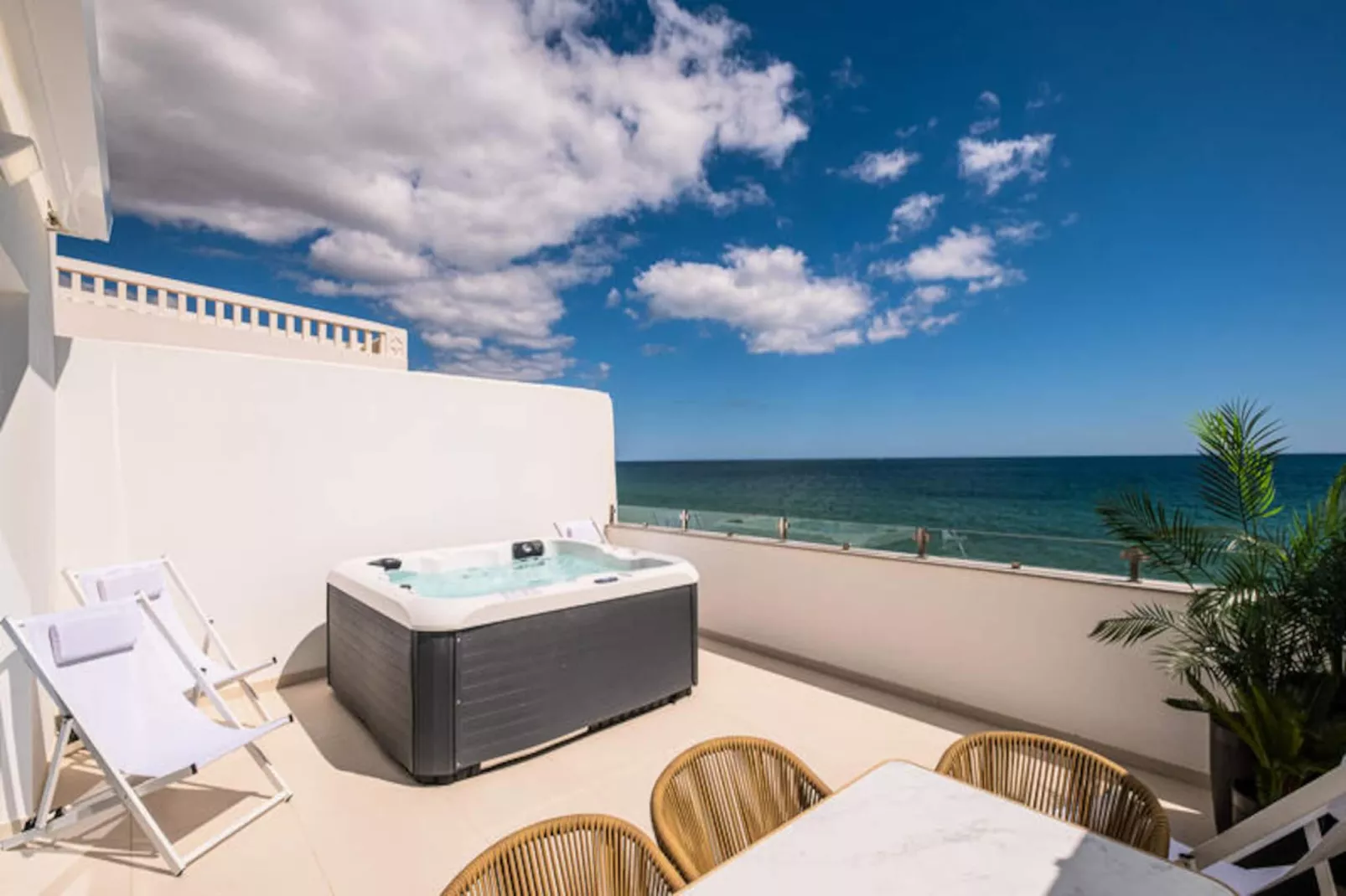 Appartements à Armaçao de Pera-Niet-getagd