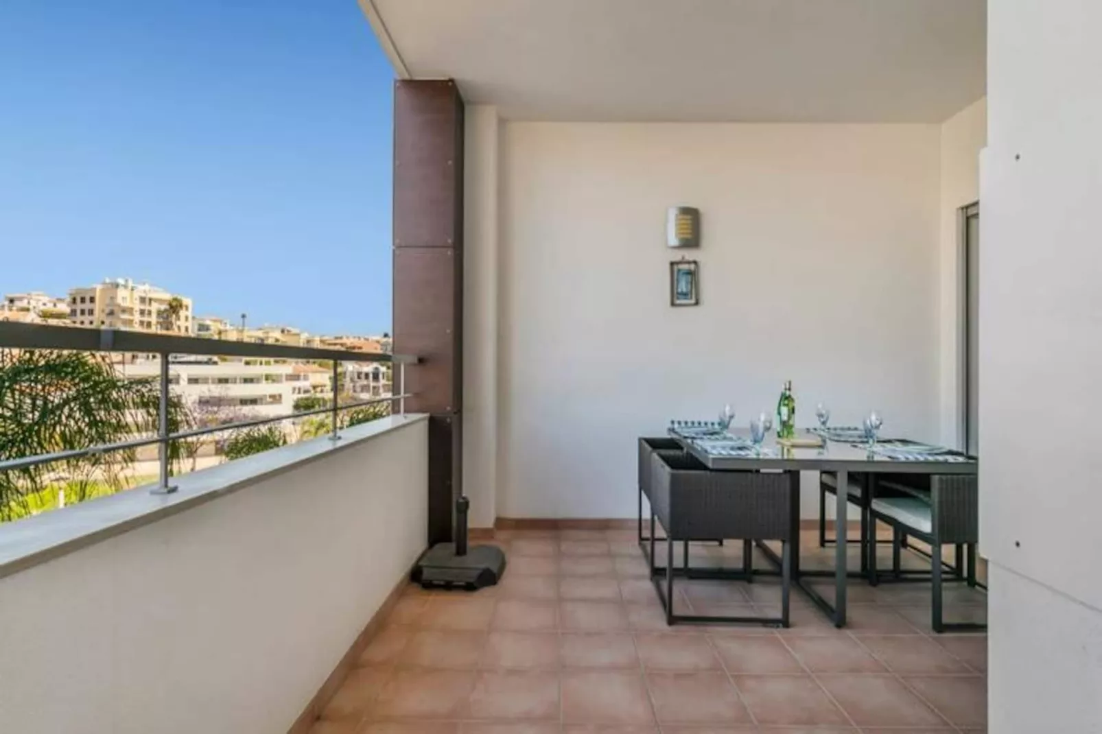 Apartment Henri-Niet-getagd