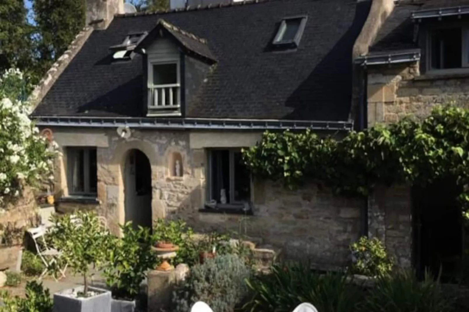 Maison De Caract&egrave;re Au C&oelig;ur De L&rsquo;&icirc;le-aux-moines-Niet-getagd