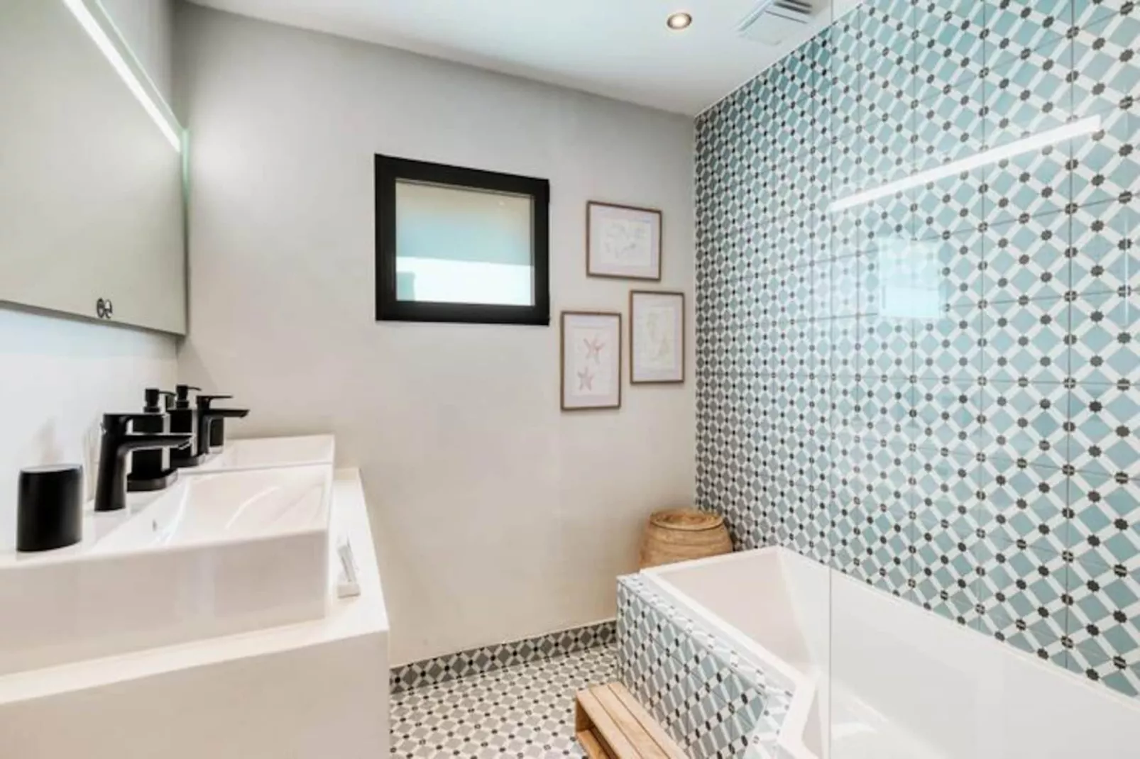 Résidence Villa Vue Mer Avec Piscine Pour 6 Personnes-Niet-getagd