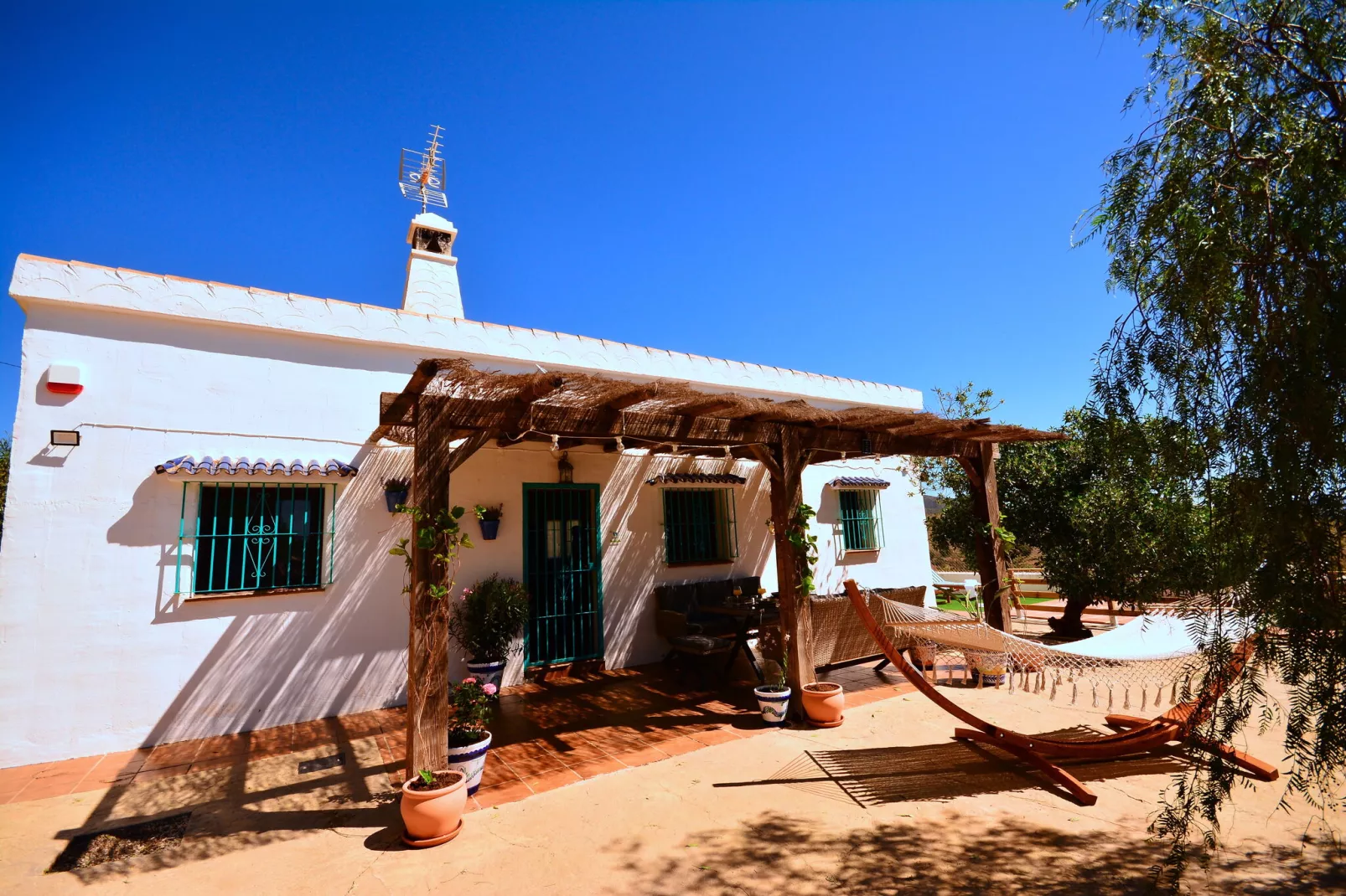 Villa Montes de Málaga-Buitenkant zomer