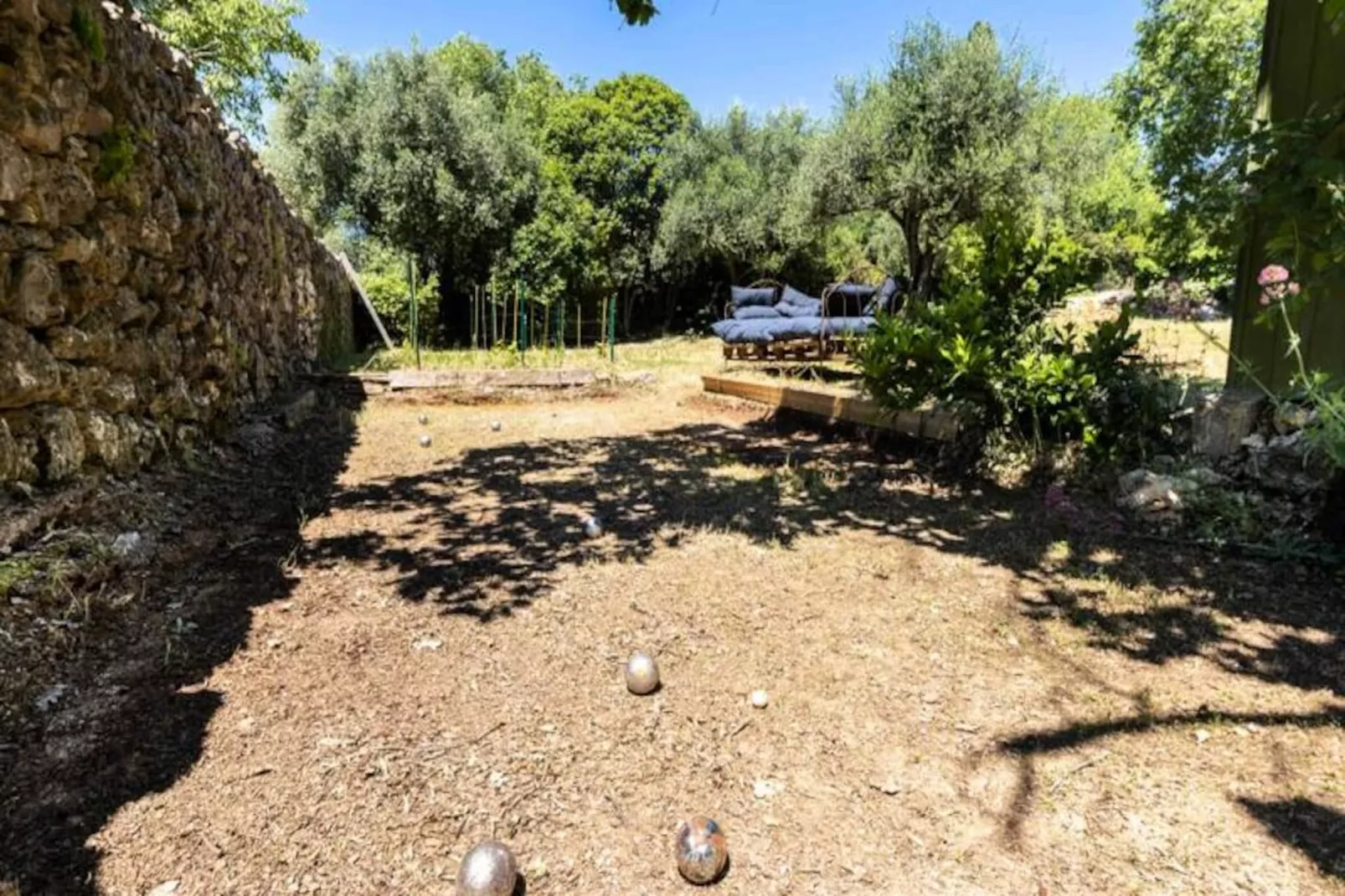 06bv : Cottage Au Calme Avec Piscine-Niet-getagd