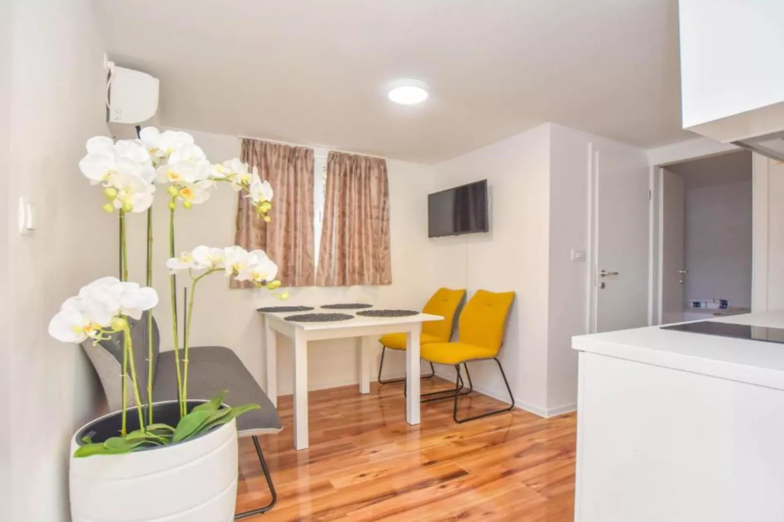 Mobile homes Bella vita 1-Buitenlucht