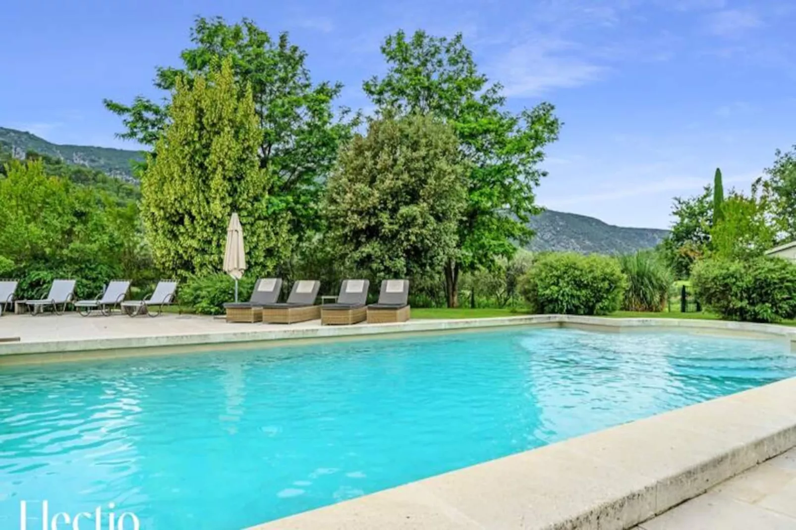 Loggia 1 Olivier | R&eacute;sidence Les Petitons-Niet-getagd