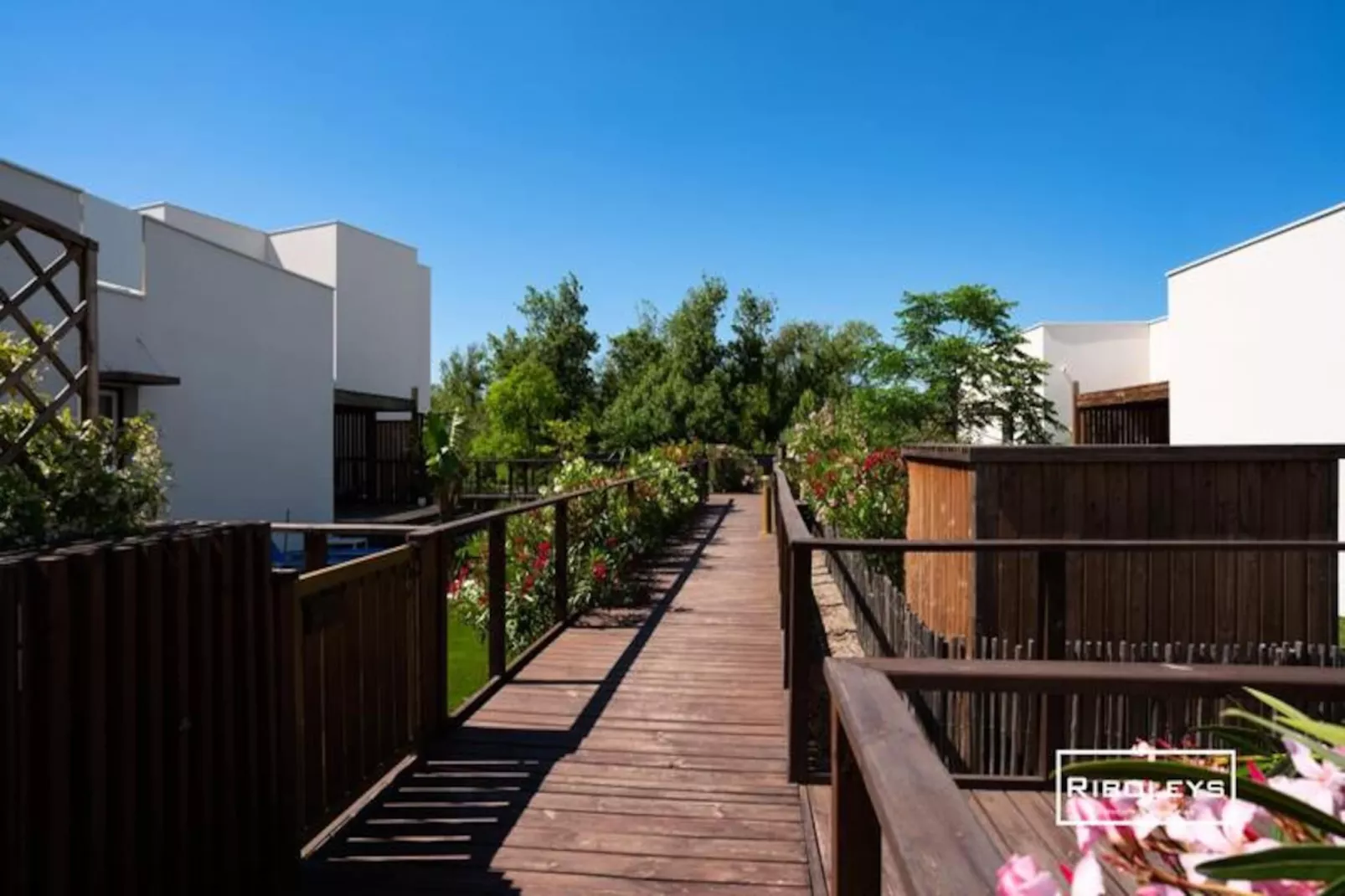 Marina Lodge - T2 Climatis&eacute; Avec Wifi Et Piscine-Niet-getagd