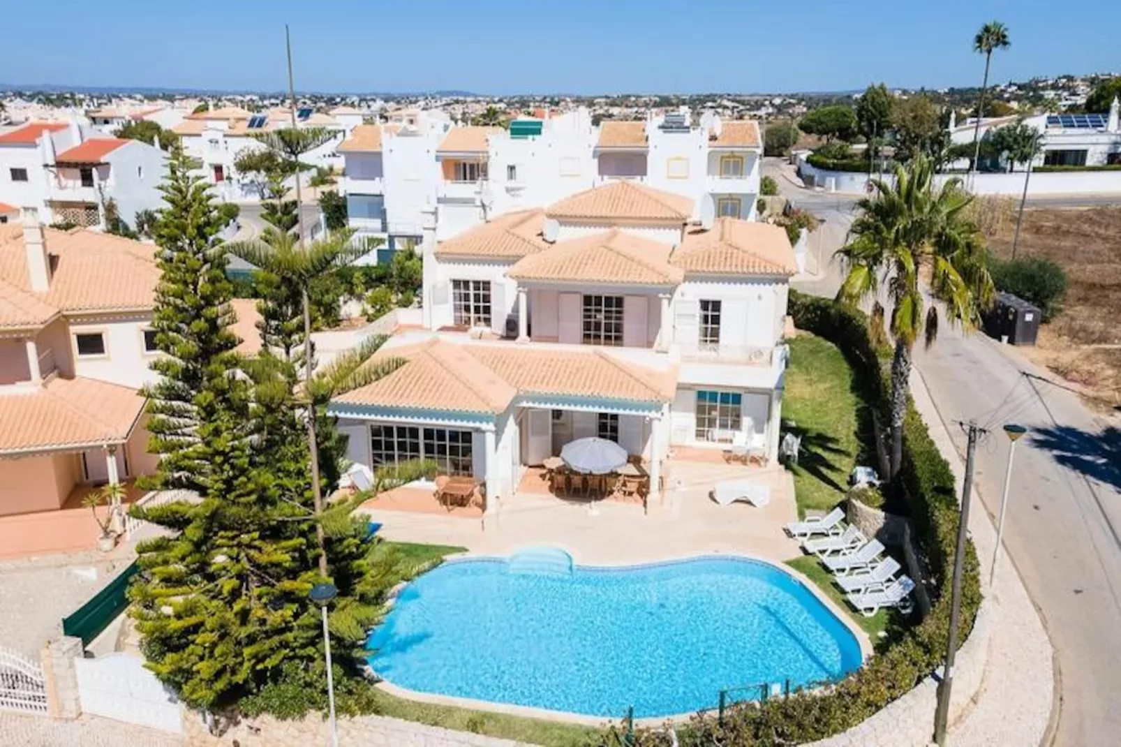 Maison à Guia-Niet-getagd