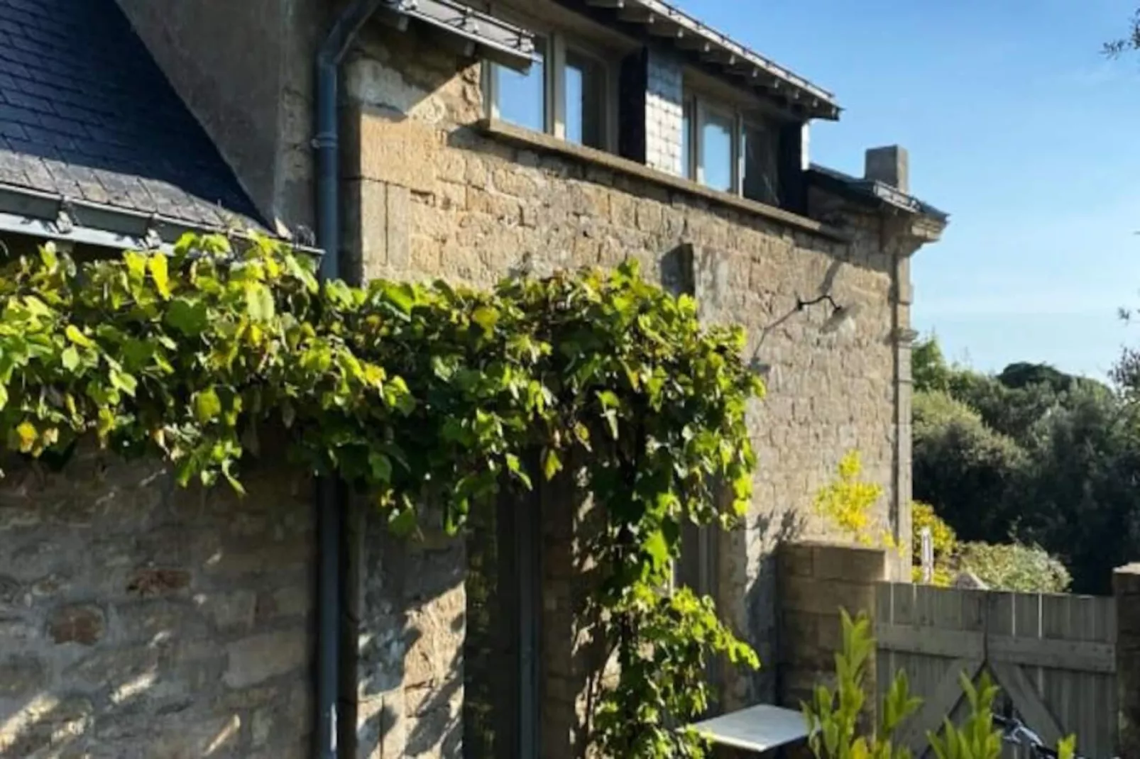 Maison De Caract&egrave;re Au C&oelig;ur De L&rsquo;&icirc;le-aux-moines-Niet-getagd