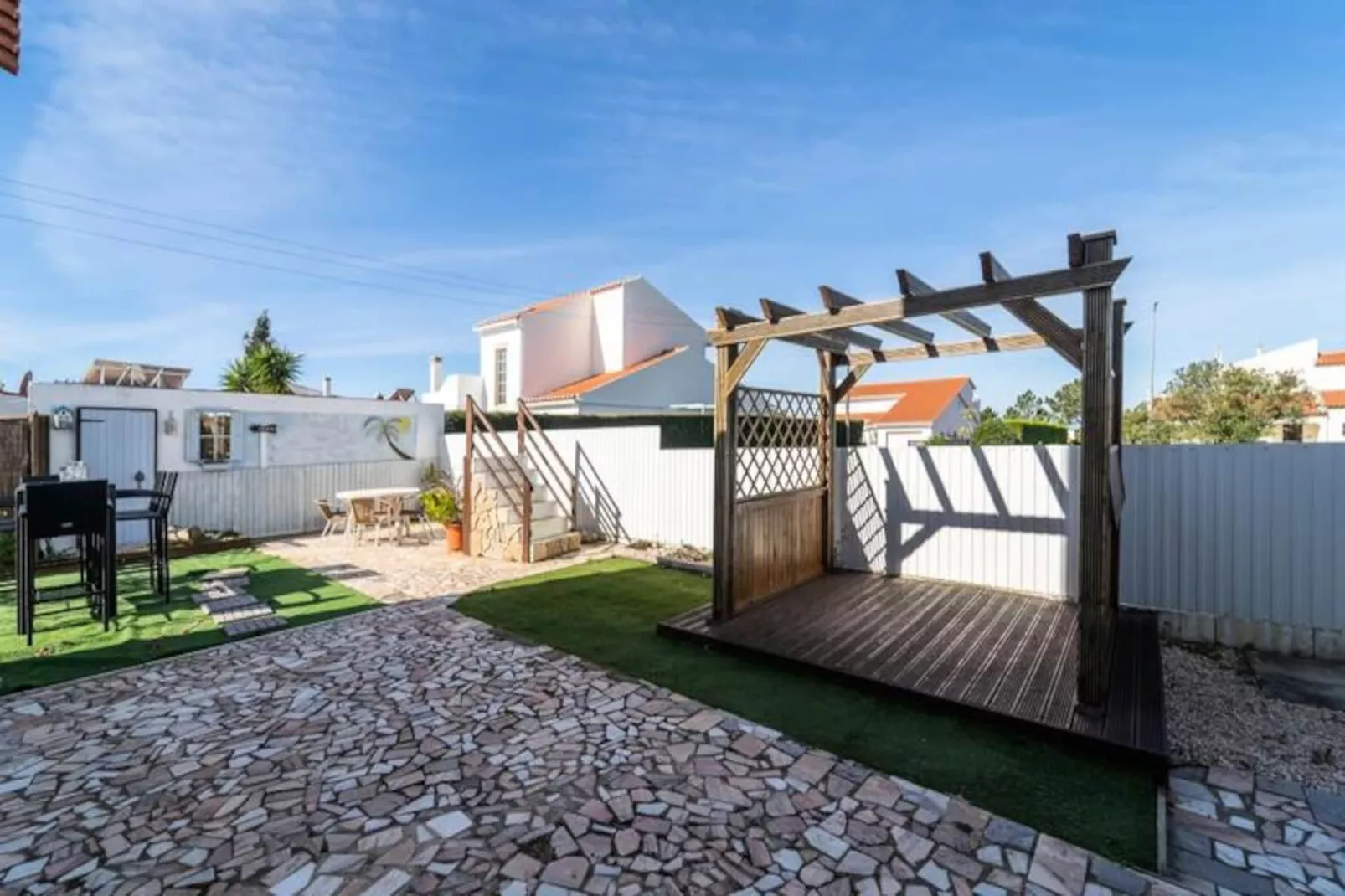 Blue Lee Residence-Niet-getagd