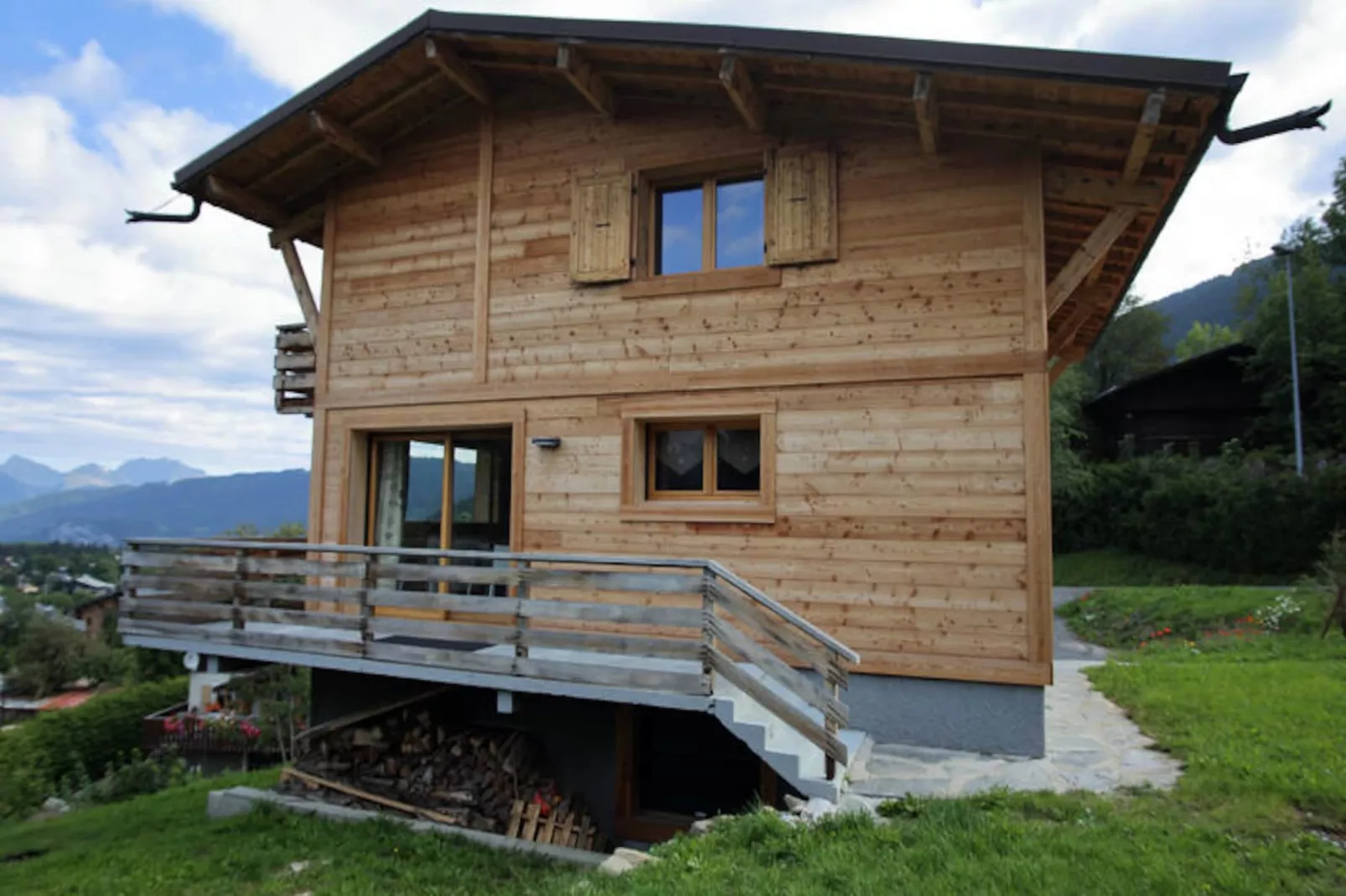 Chalets à Les Carroz-d'Arâches-Niet-getagd