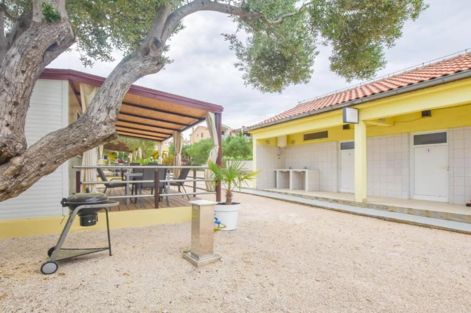 Mobile homes Bella vita 1-Buitenlucht